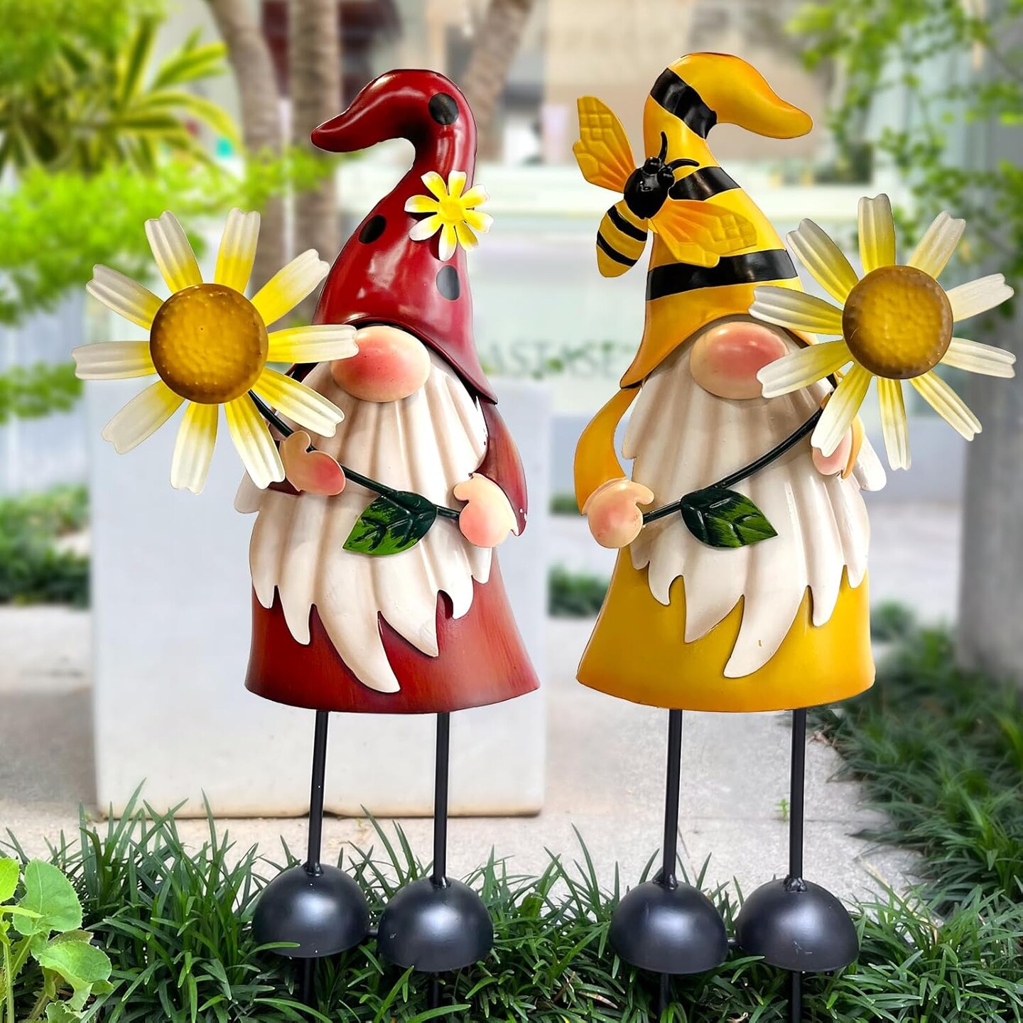 Metal Gnome Yard Art - Metal Gnome Statue -Outdoor Garden Gnome Decorations - Bee and Ladybug Art Sculpture- Christmas Holiday Lawn Patio Yard Garden Decor (Set of 2)