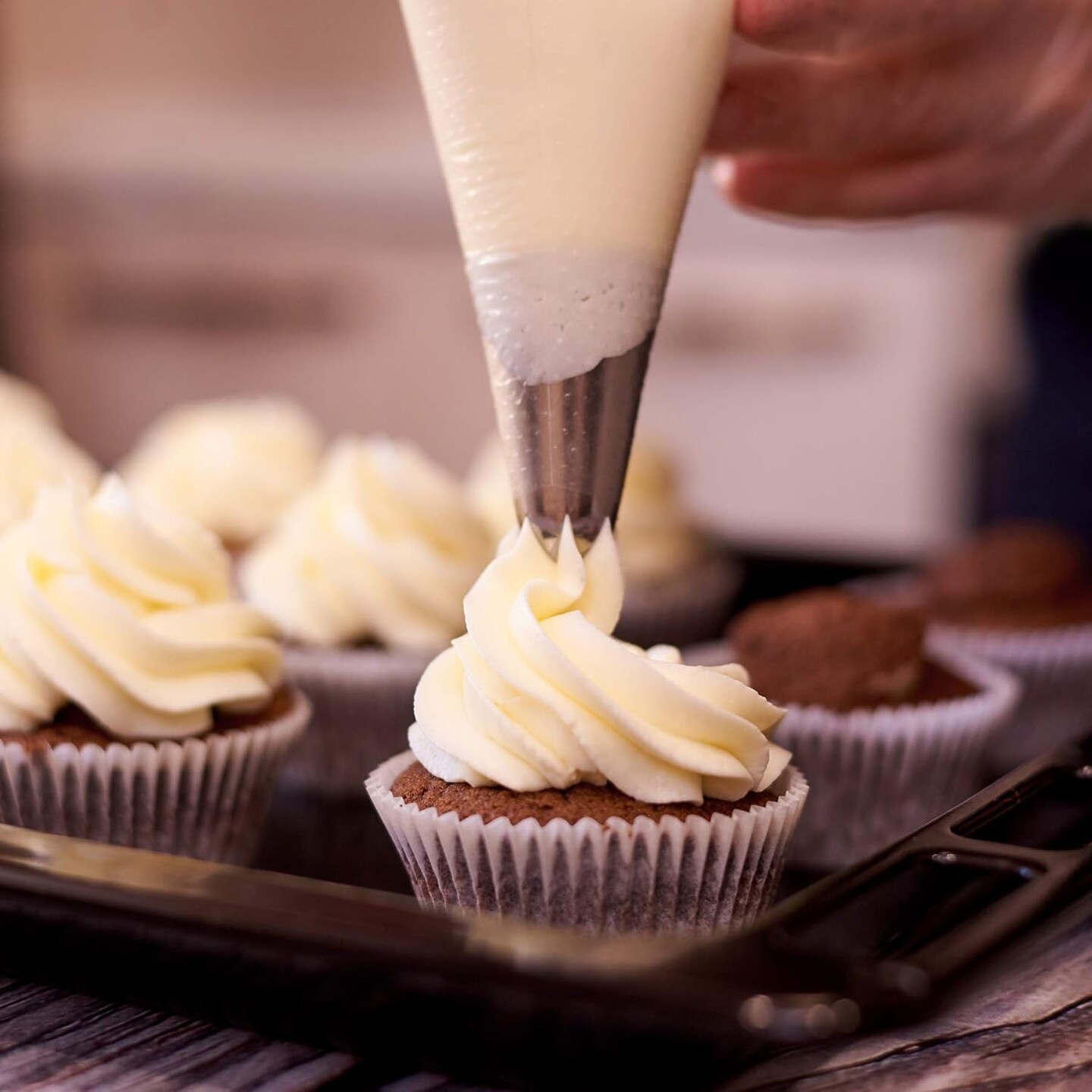 Standard Size Baking Cups Thanksgiving Day Party Cupcake Liners 200 Pcs (White) 3.14 x 3.14 x 1.18 inches