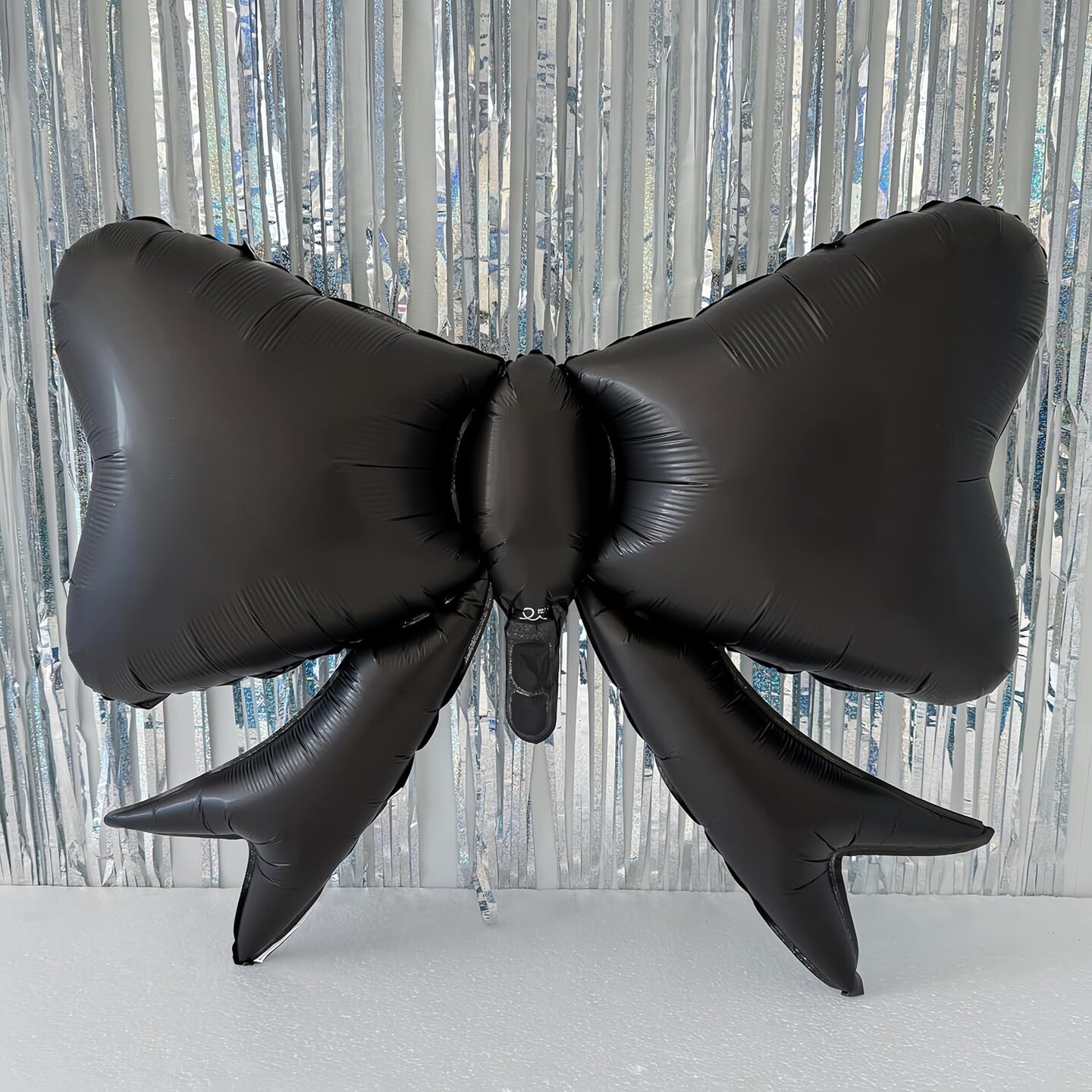 5Pcs Black Bow Mylar Foil Balloons Decorations/Suitable for Retro Classic Party/Gothic Style Party/Luxurious Palace Princess Party/Black Wedding Party Decorations