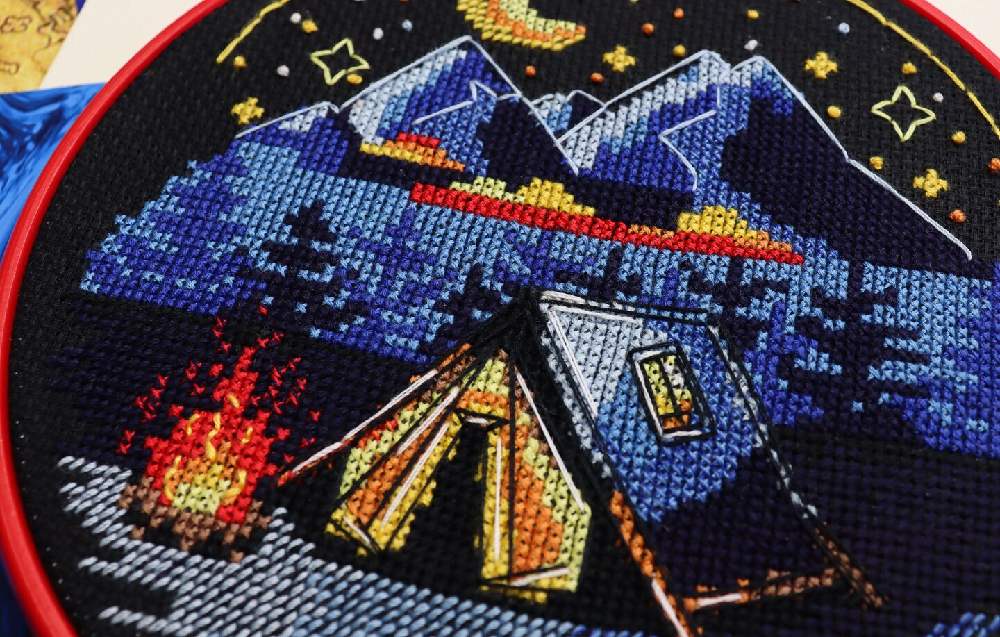 Cross-stitch kit Around the campfire