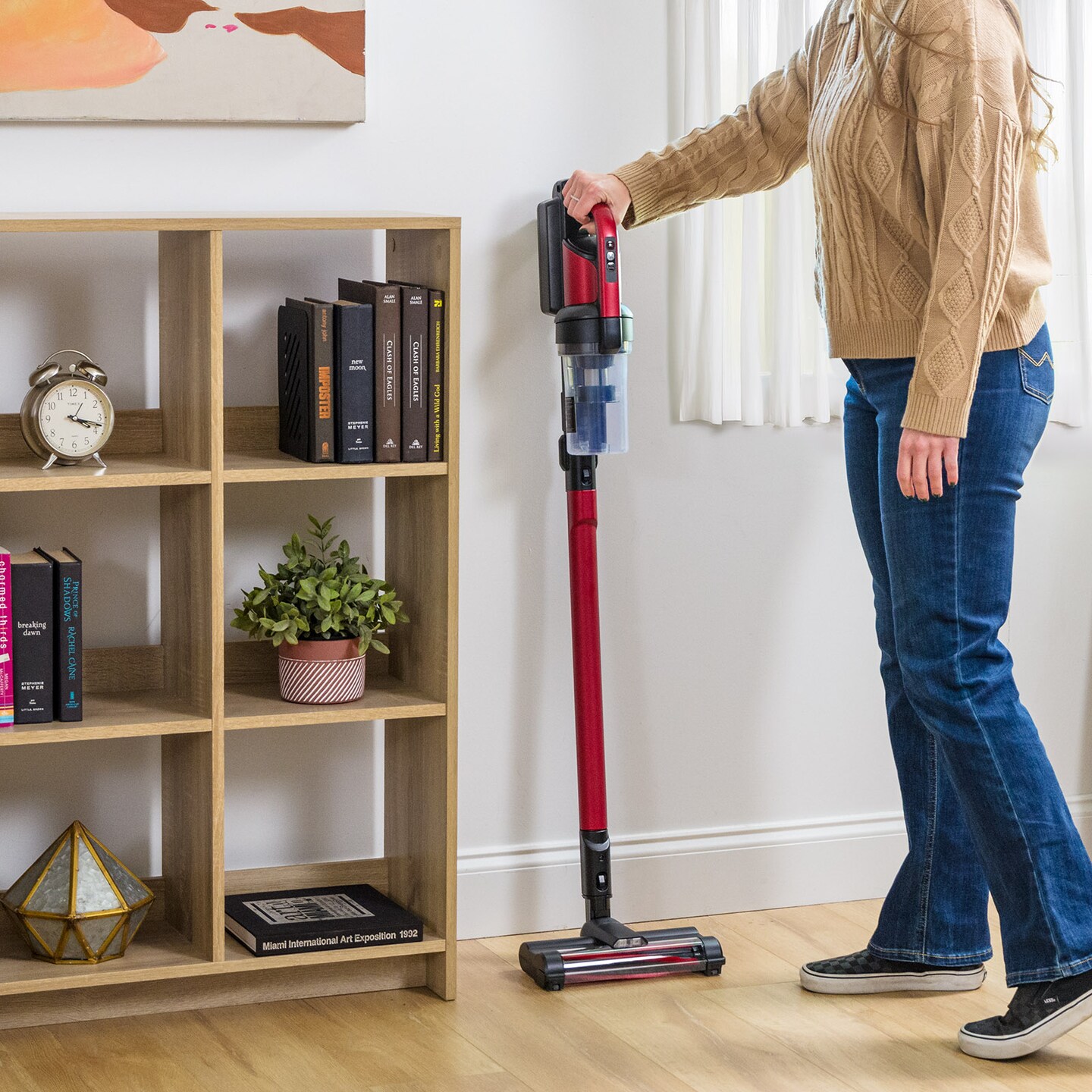 IRIS USA Cordless Stick Vacuum Cleaner - Black/Red
