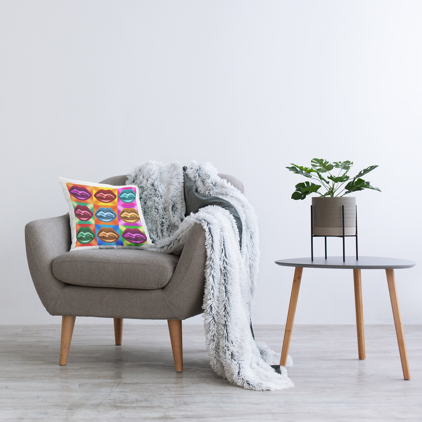 Alternating Glam Lips Design by Ziwei Li Throw Pillow 
