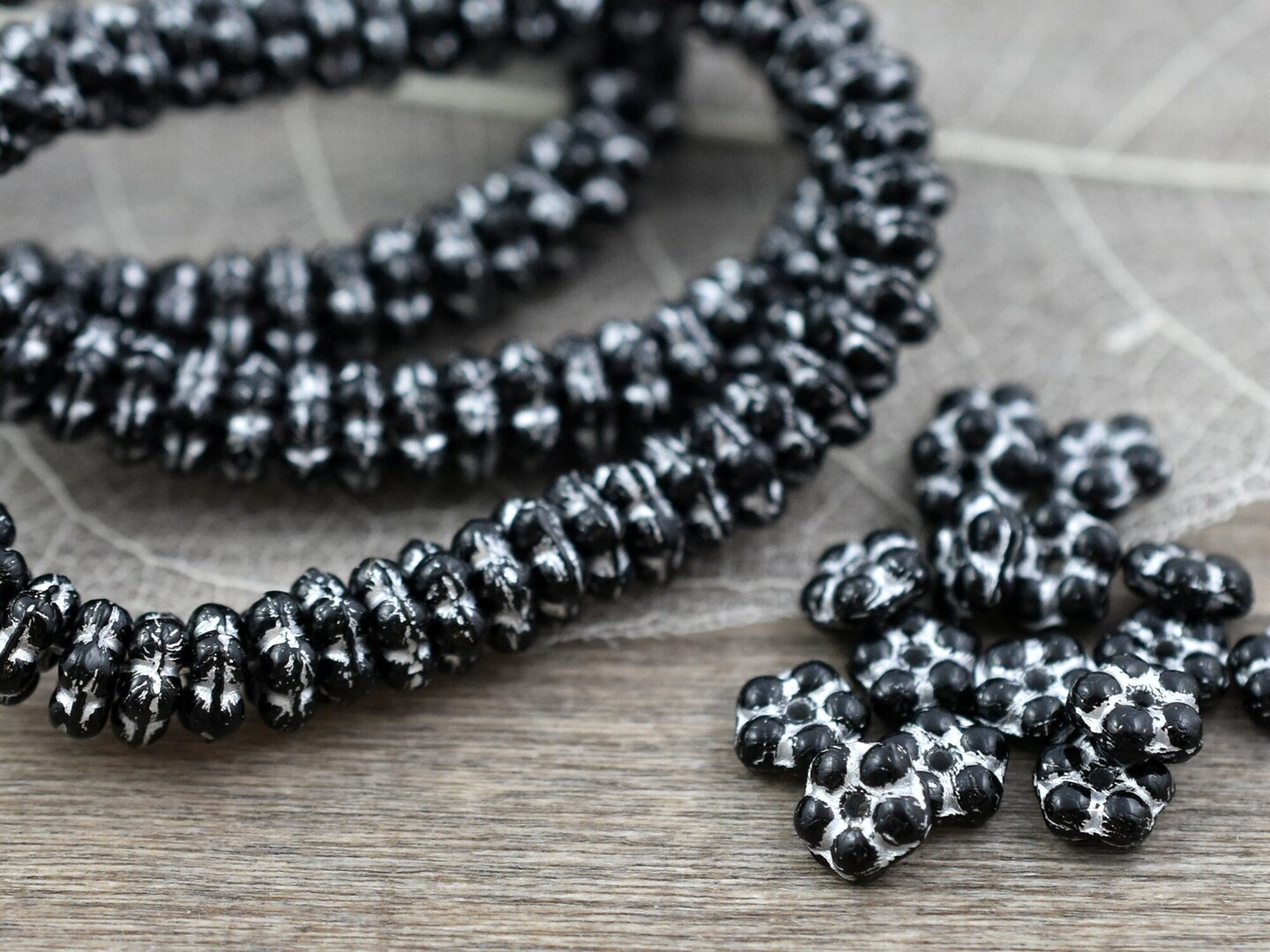 *50* 5mm Silver Washed Jet Black Forget Me Not Rondelle Daisy Beads