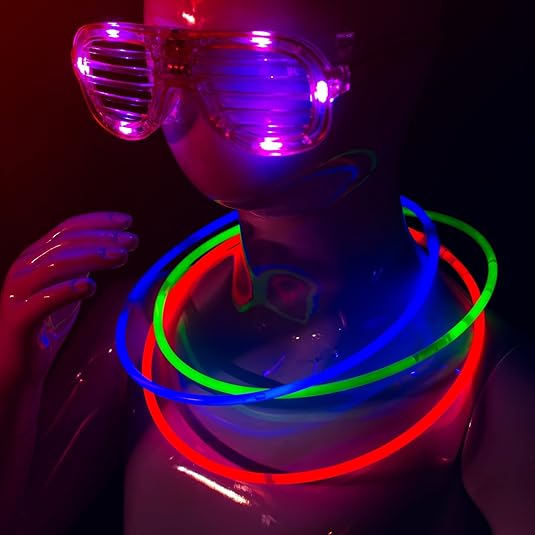 300 Glow Sticks Necklaces 22 inch Glow in The Dark Halloween Party Supplies Glow in The Dark Light Up Glow Party Decorations