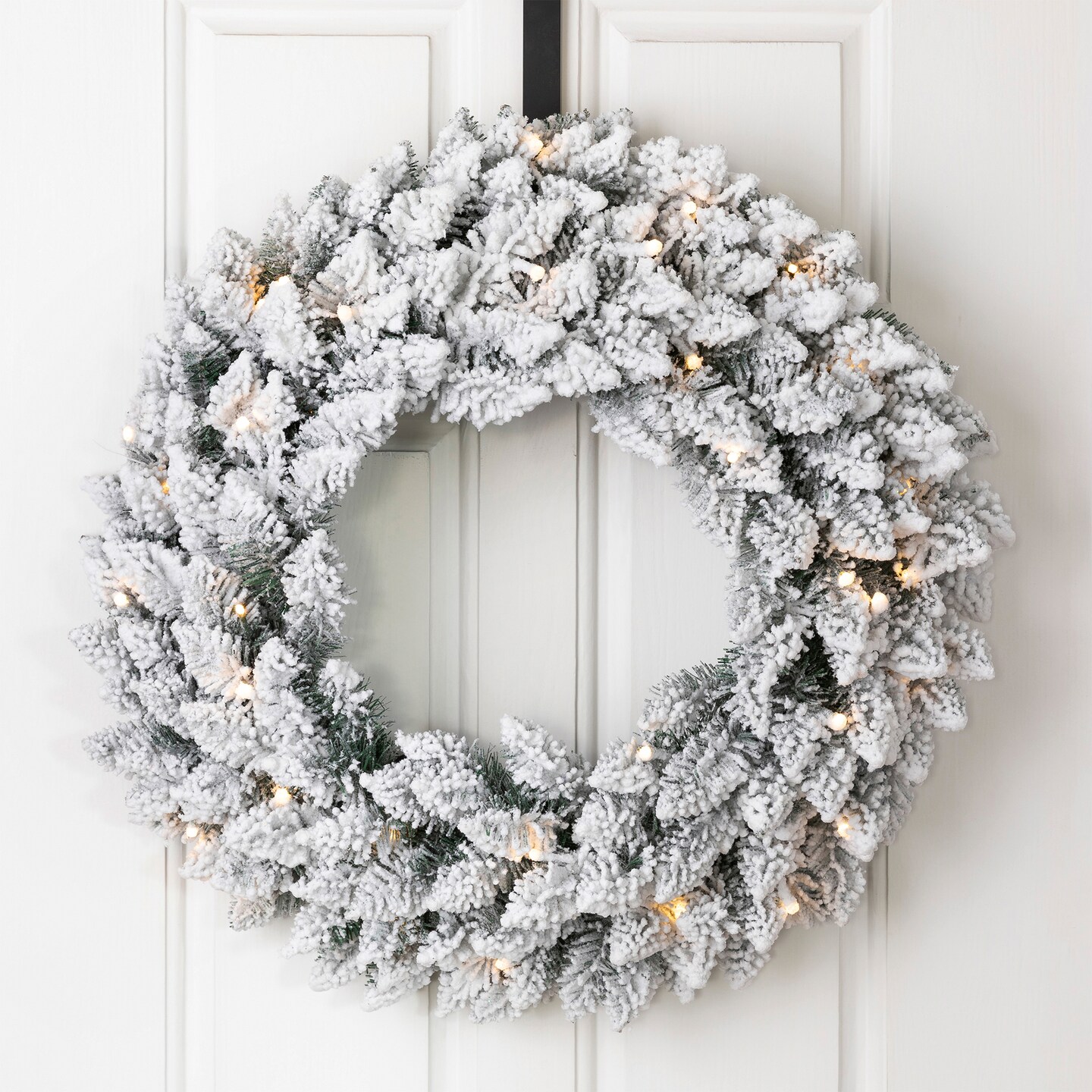 Set of 3 24&#x22;D Pre-Lit Snow Flocked Christmas Wreath and Matched 9ft Garland Set with Timer, Three Function