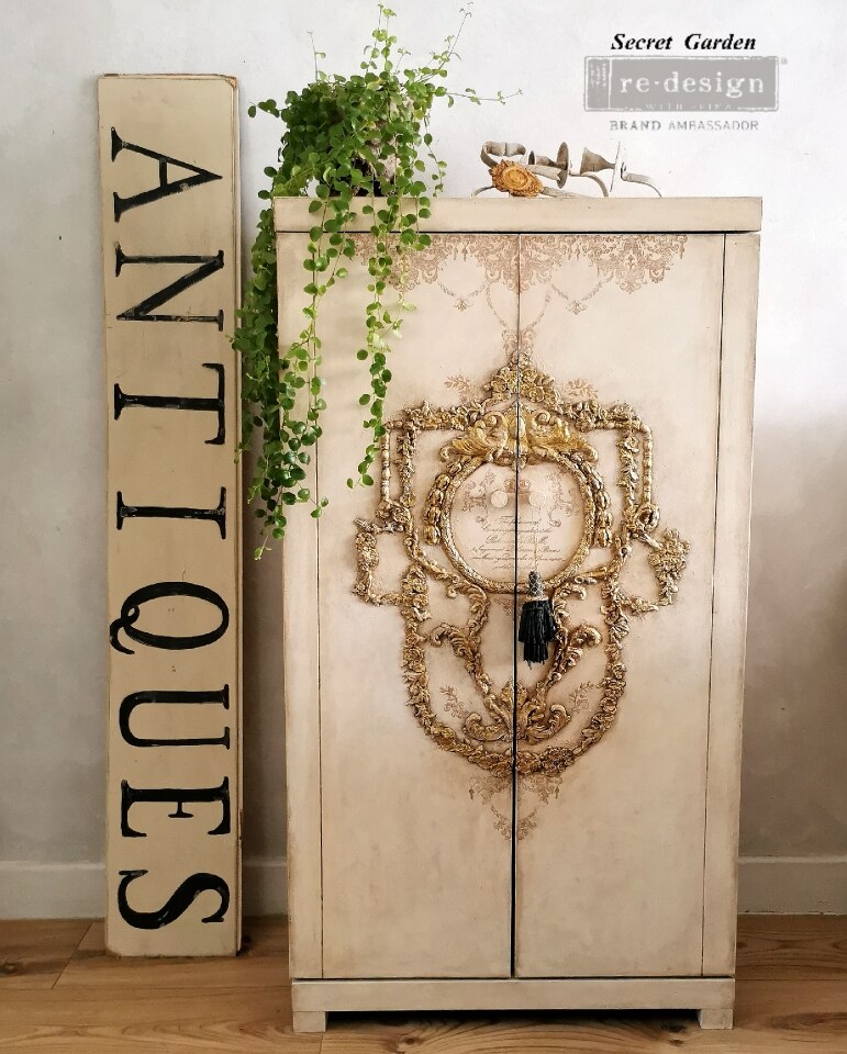 Redesign Decor Moulds® - Delicate Floral Strands - 1 pc, 5"x10", 8mm thickness Copyright #VA0002325609