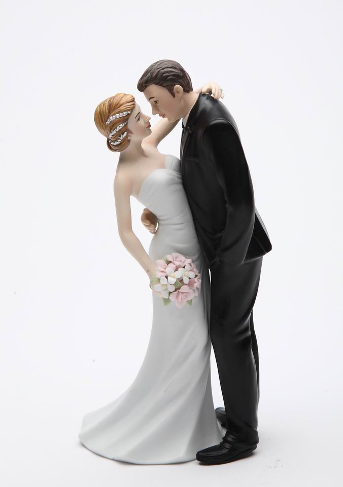 Ceramic Traditional Caucasian Wedding Bride and Groom Couple Figurine, Wedding Décor or Gift Idea, Anniversary Décor or Gift, Home Décor