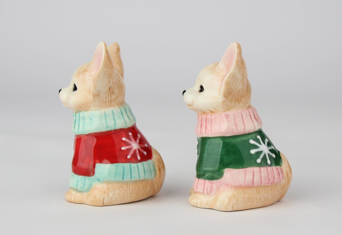 Ceramic Christmas Chihuahua Dog Salt And Pepper Shakers, Gift for Her, Gift for Mom, Kitchen Décor, Gift for Dog Lover