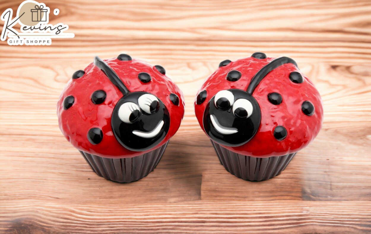 Ceramic Ladybug Cupcake Salt & Pepper Shakers, Home Décor, Gift for Her, Gift for Mom, Kitchen Décor, Bakery Décor, Café Décor
