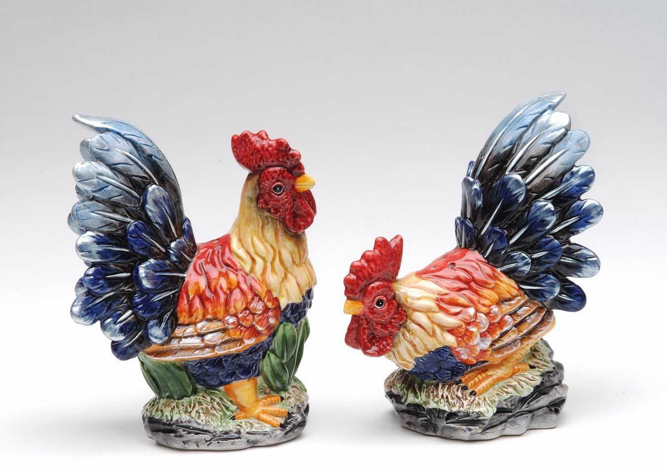 Hand Painted Ceramic Roosters Salt &#x26; Pepper Shakers, Home D&#xE9;cor, Gift for Her, Gift for Mom, Kitchen D&#xE9;cor, Farmhouse Decor