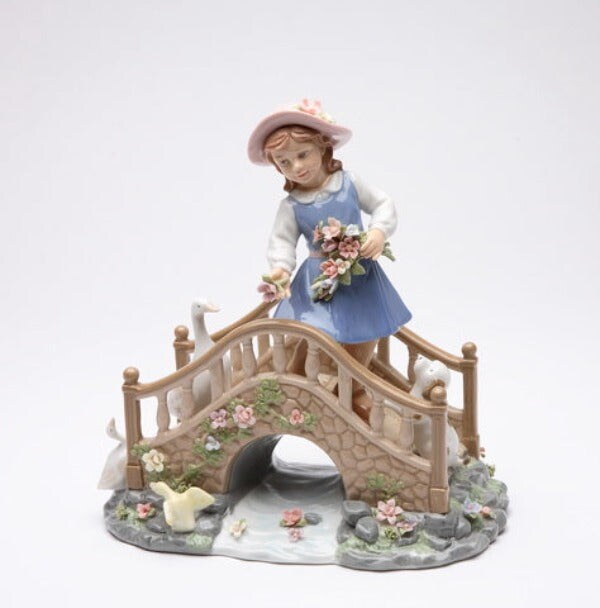 Ceramic Girl Feeding Ducks On Bridge Music Box, Home Décor, Gift for Her, Gift for Mom, Farmhouse Decor