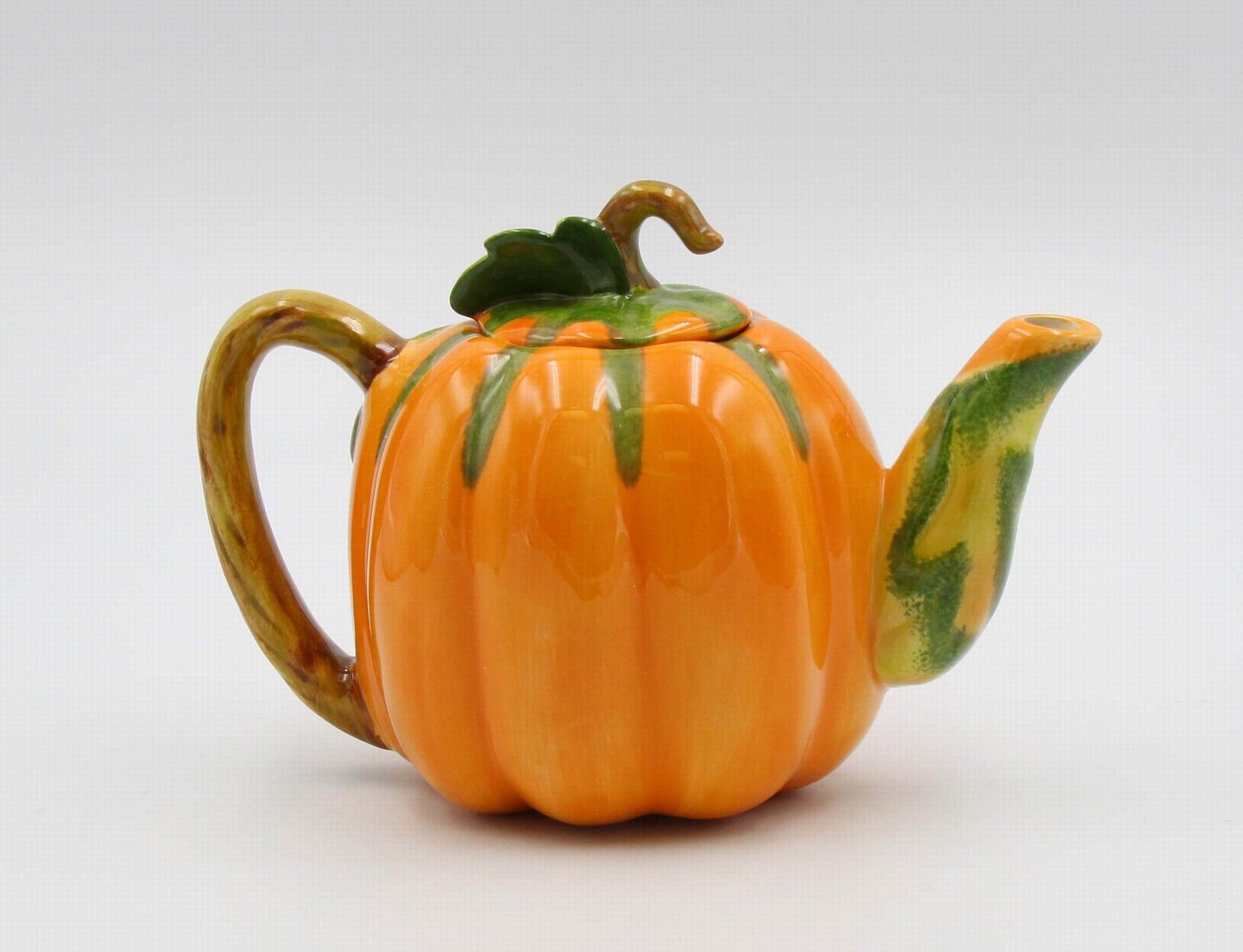 Ceramic Pumpkin Teapot for Pumpkin Spice Lovers, Gift for Her, Gift for Mom, Tea Party D&#xE9;cor, Caf&#xE9; D&#xE9;cor, Fall Thanksgiving Decor