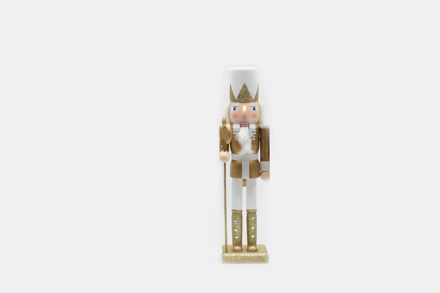 Wooden Winter Guardian Nutcracker Wizardi