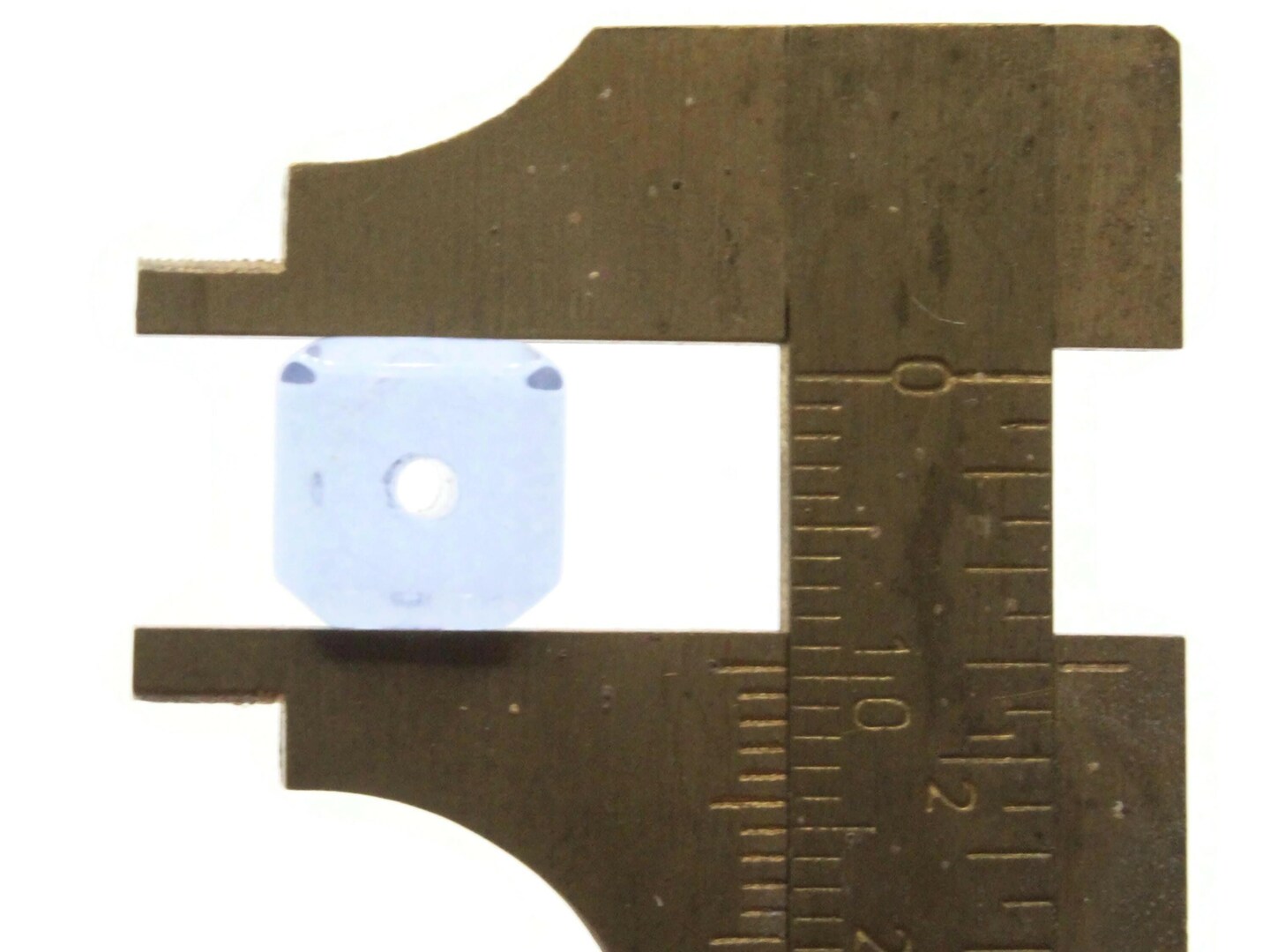 20 10mm Sky Blue Glass Cube Beads