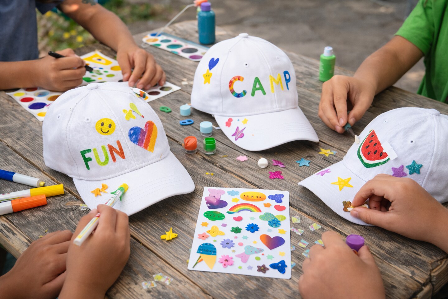 White Fabric Baseball Caps for Kids & Crafts, Paintable DIY Hats, Classroom & Camp Projects