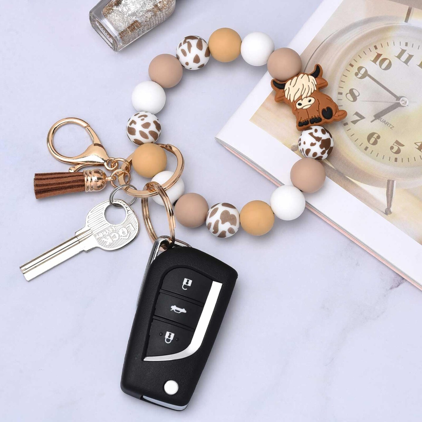 Highland Cow Keychain Gifts for Women, Silicone Beaded Keychain