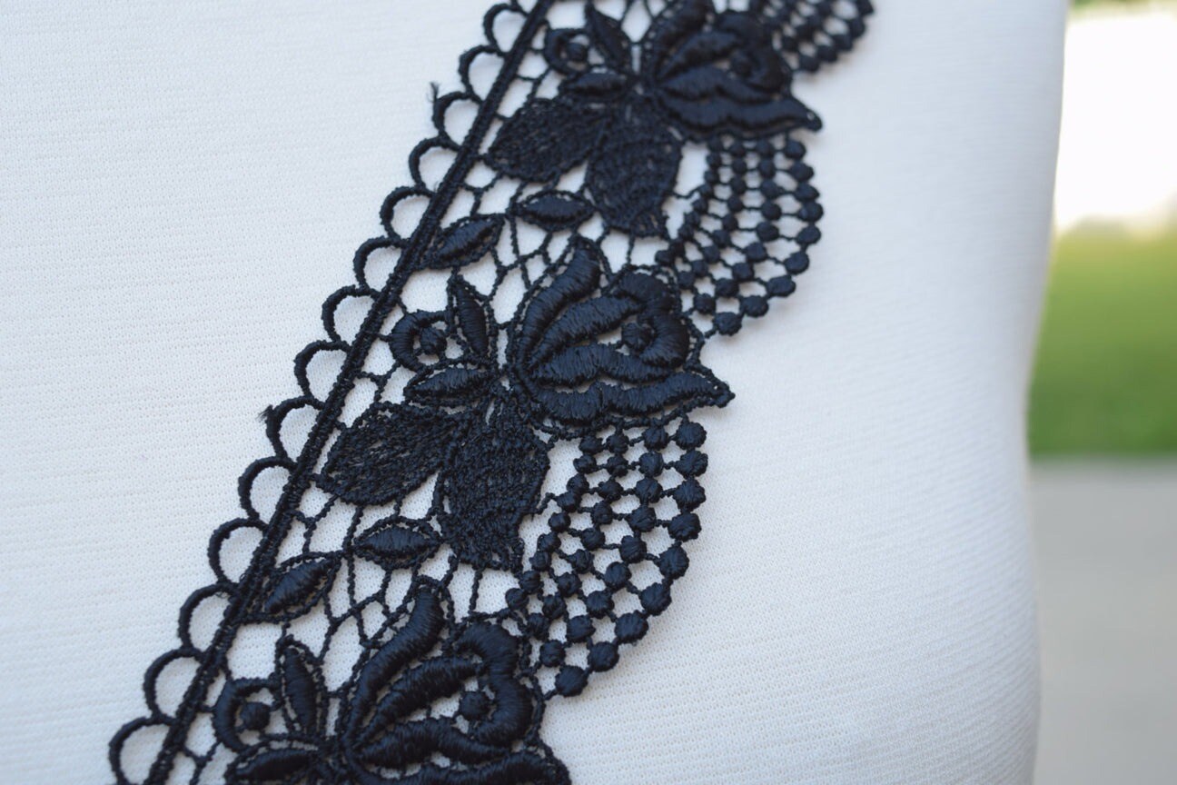 1 Yard Black Rose Motif Venice Lace Trim with Rough Scalloped Edges for Elegant Sewing Projects 2.75 Inch Wide