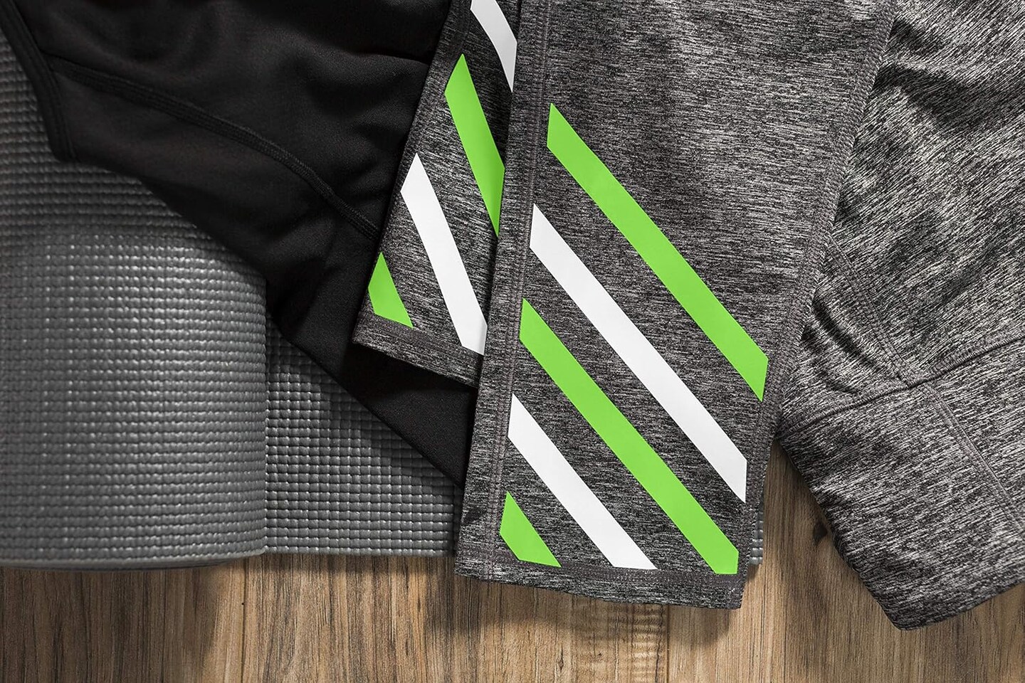 SportFlex Iron On Vinyl - Neon Green (12&#x27; x 24&#x27;), HTV Heat Transfer Vinyl for Sportswear