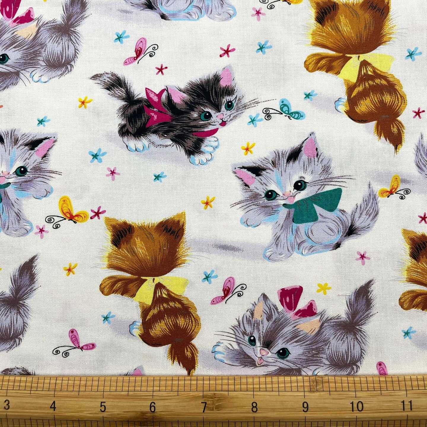 1 Yard (Pre-Cut) 43" x 36" (109cm x 91cm) Floral Cotton Quilting Sewing Fabric