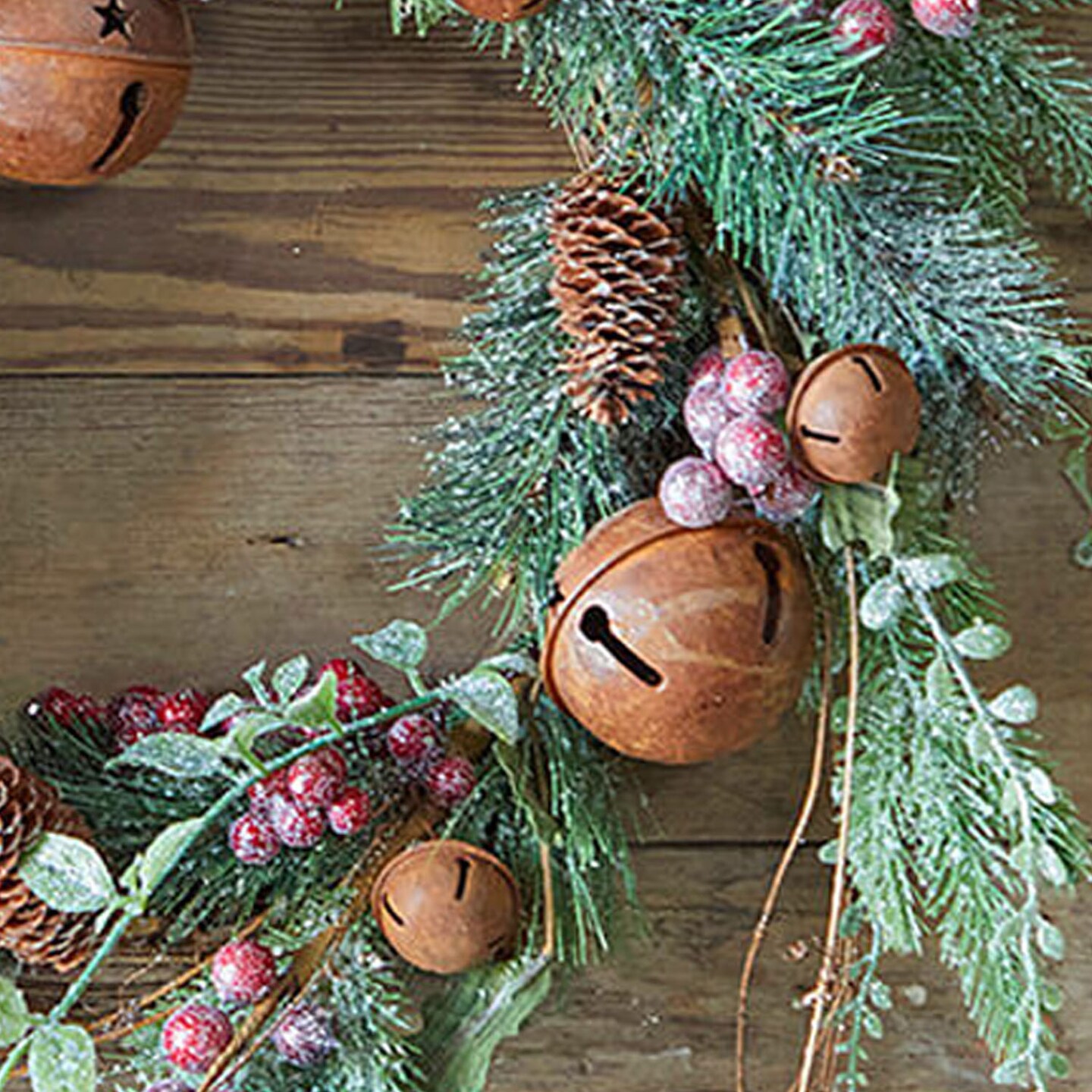 18" Rustic Bell Wreath Farmhouse Christmas Wreath with Jingle Bells for Front Door or Wall Décor
