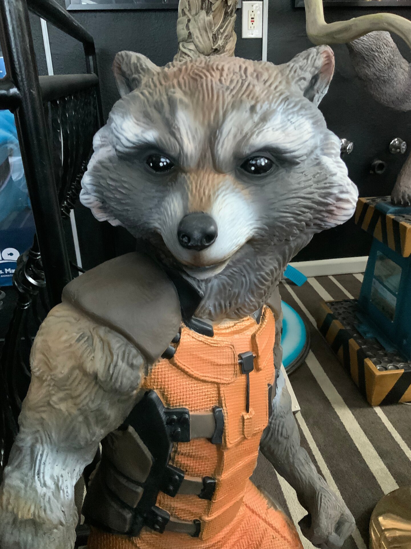 Guardians of the Galaxy Rocket Raccoon Life Size Statue NECA