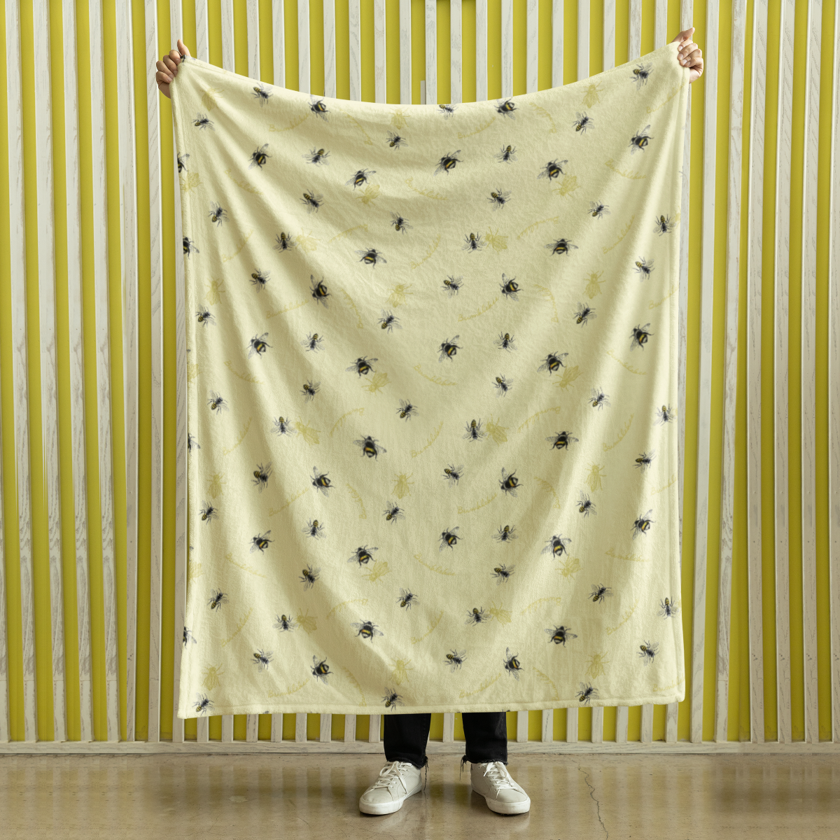 Bumblebees Plush Throw Blanket