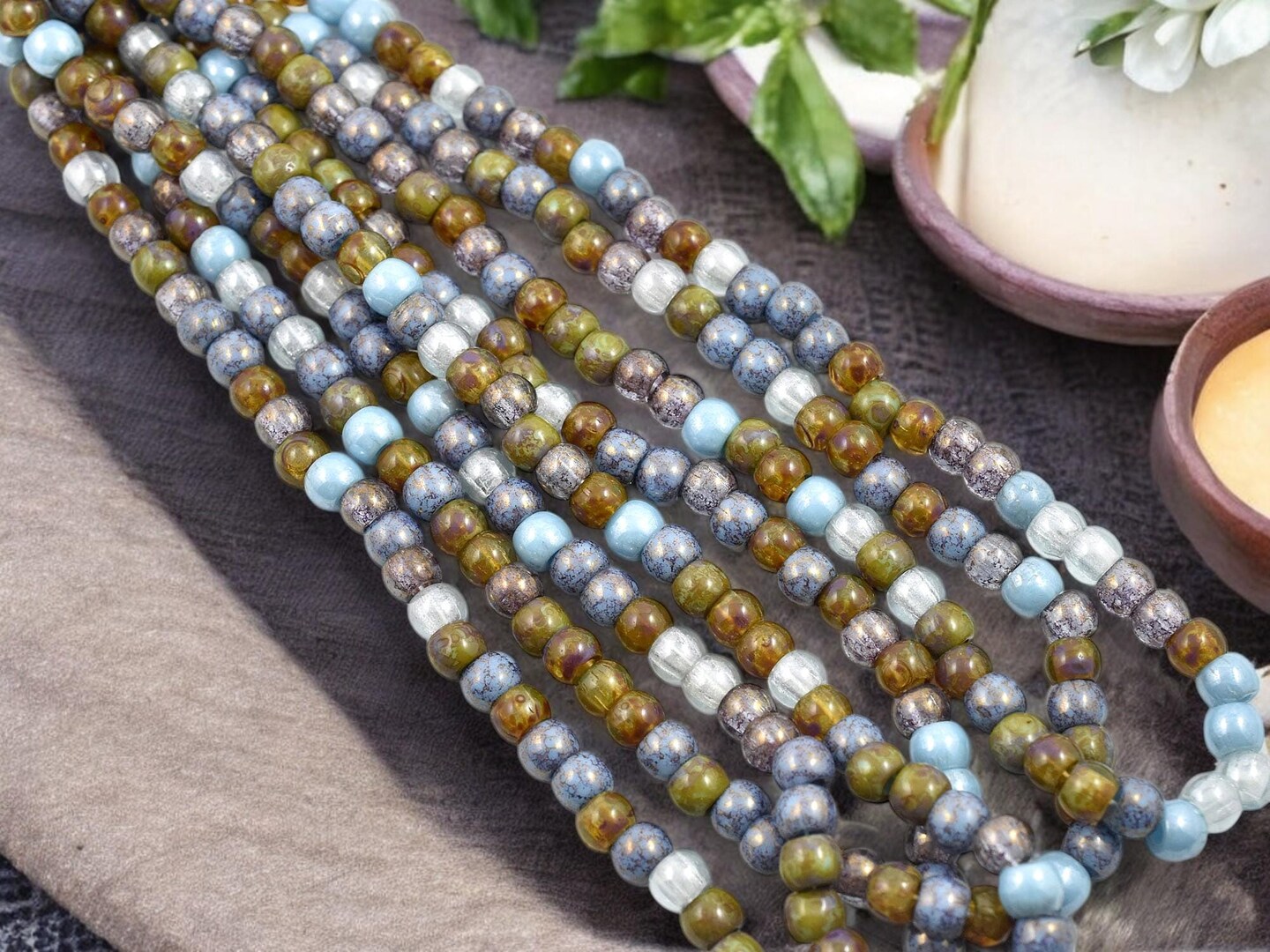 32/0 Aged Blue Sky Picasso Mix Seed Beads (17&#x22; Strand)