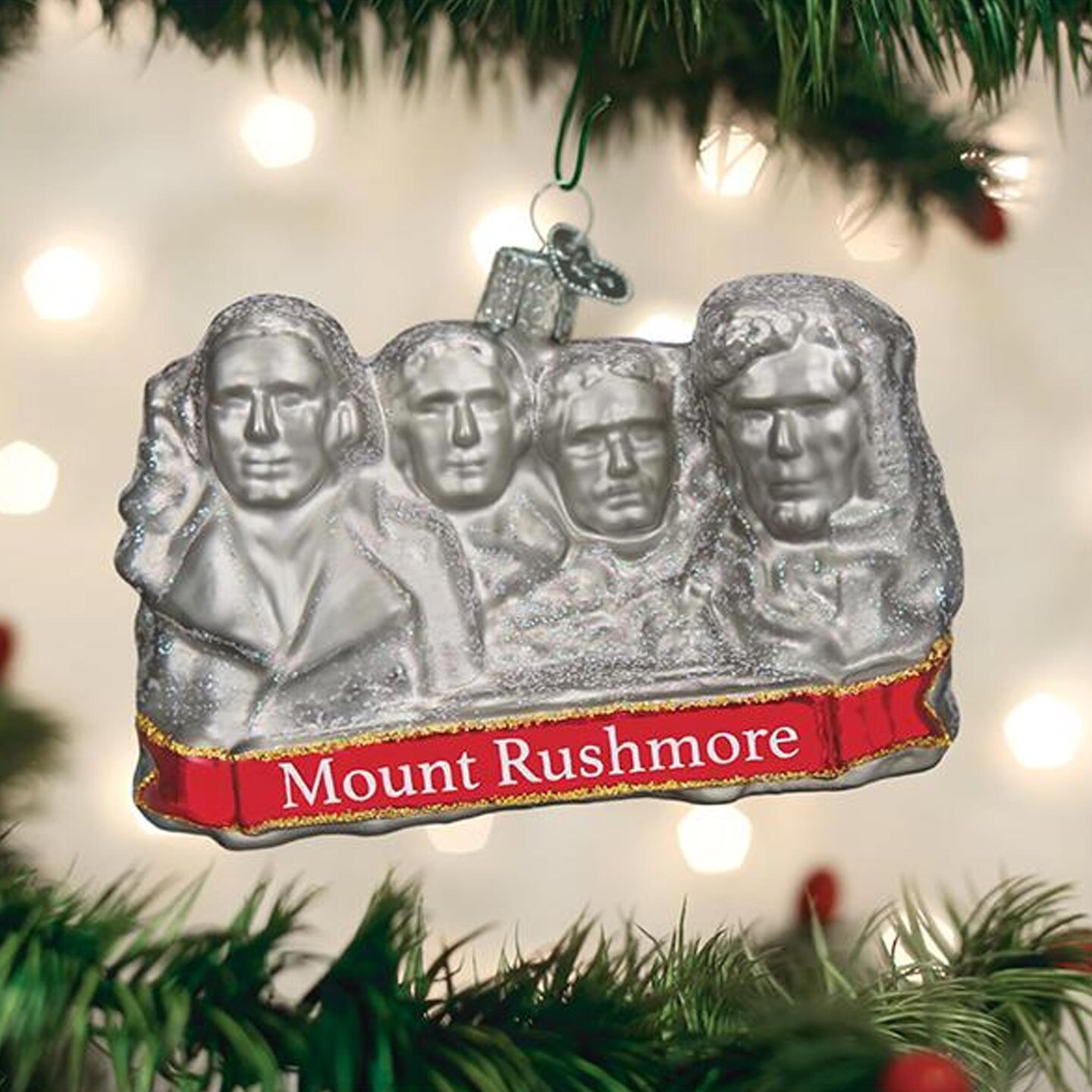 Old World Christmas 2.75 In Mount Rushmore Christmas Tree Ornament , Black Hills South Dakota