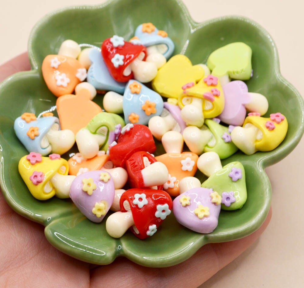 Pastel Mushroom Resin Craft Embellishments Whimsical Shank-Back Buttons 24pcs