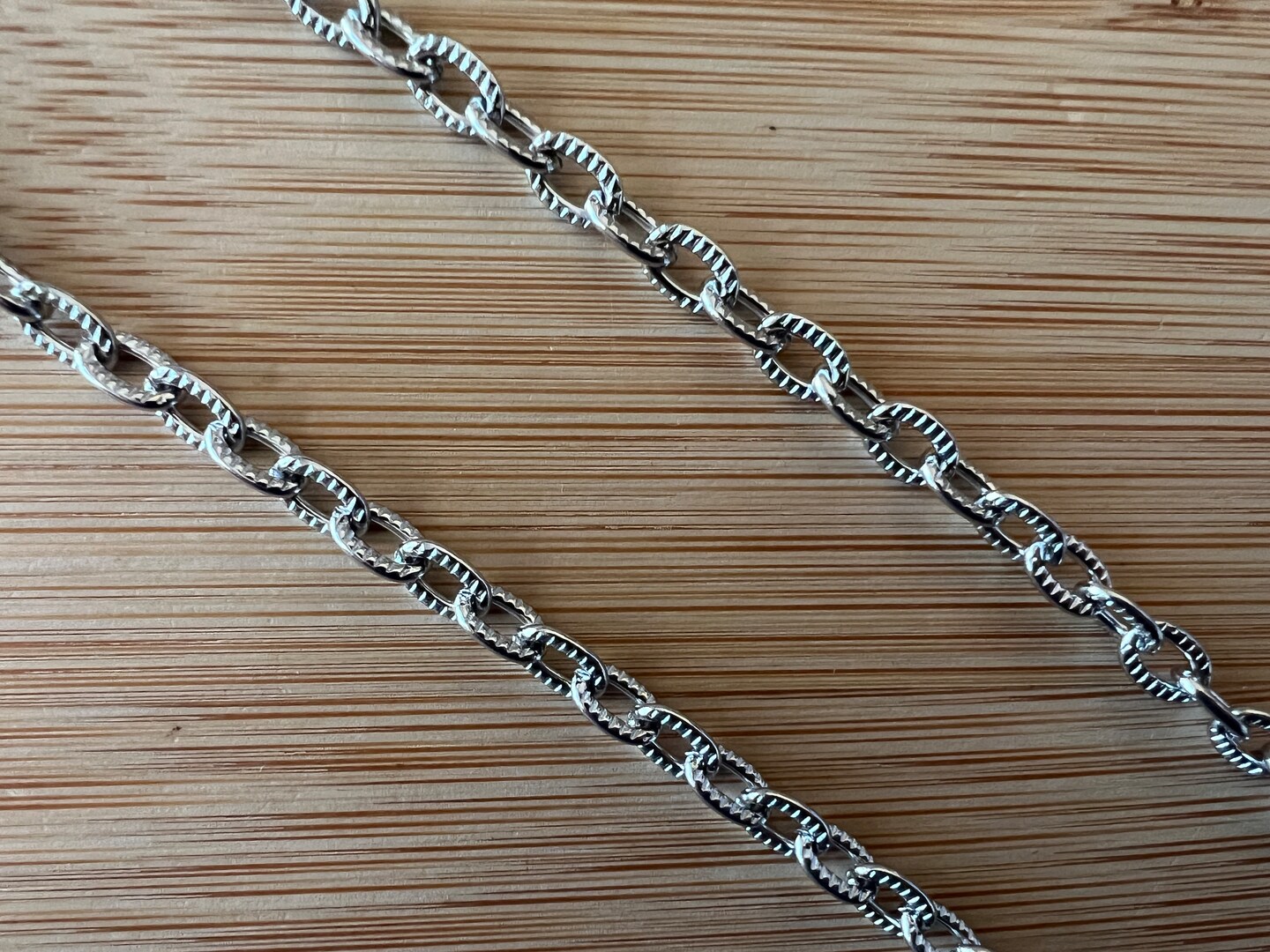 N277- Stainless Steel Textured Oval Link Chain Necklace (up to 20