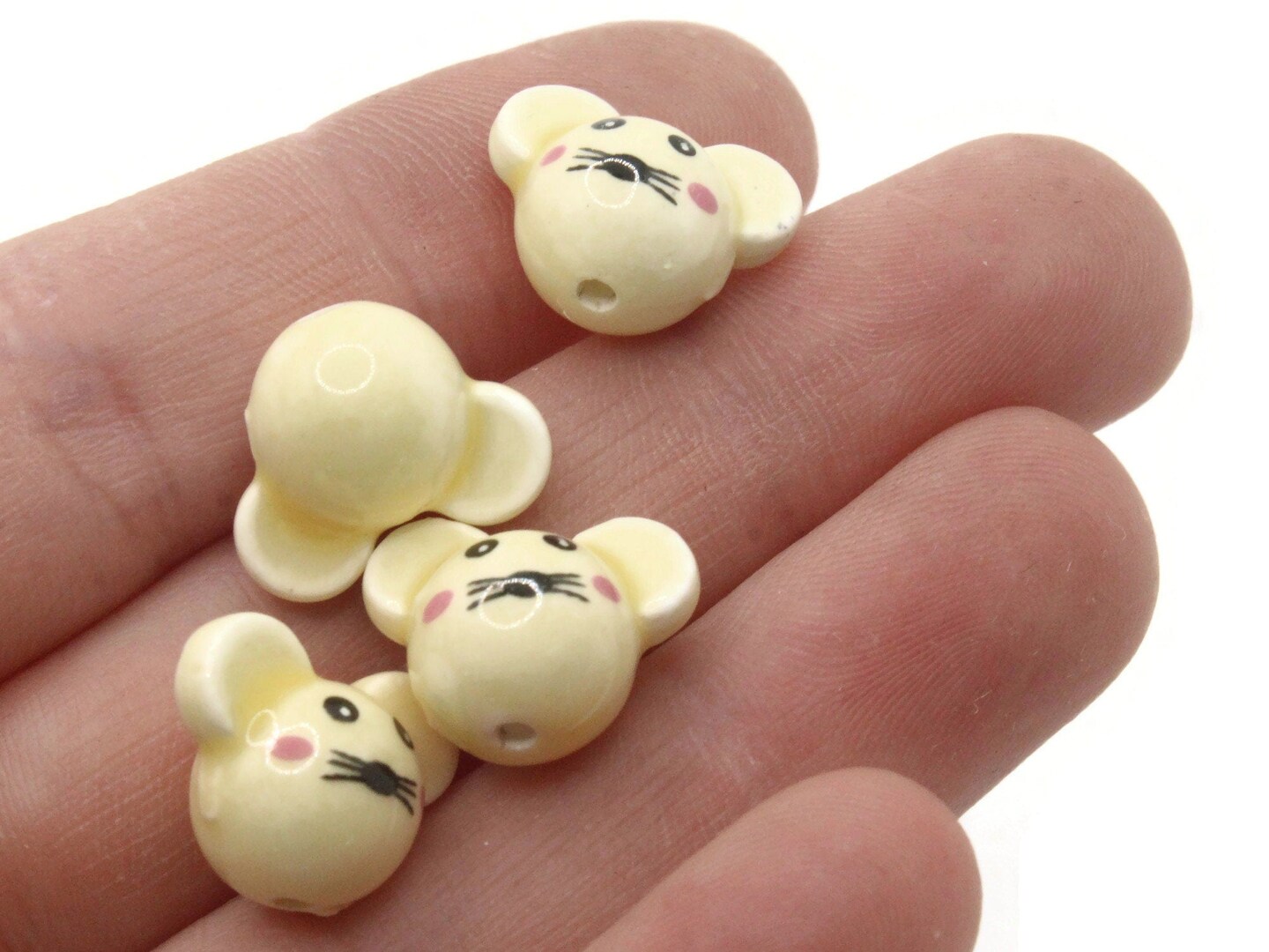 4 Porcelain Mouse Head Creamy Yellow Porcelain Glass Animal Beads