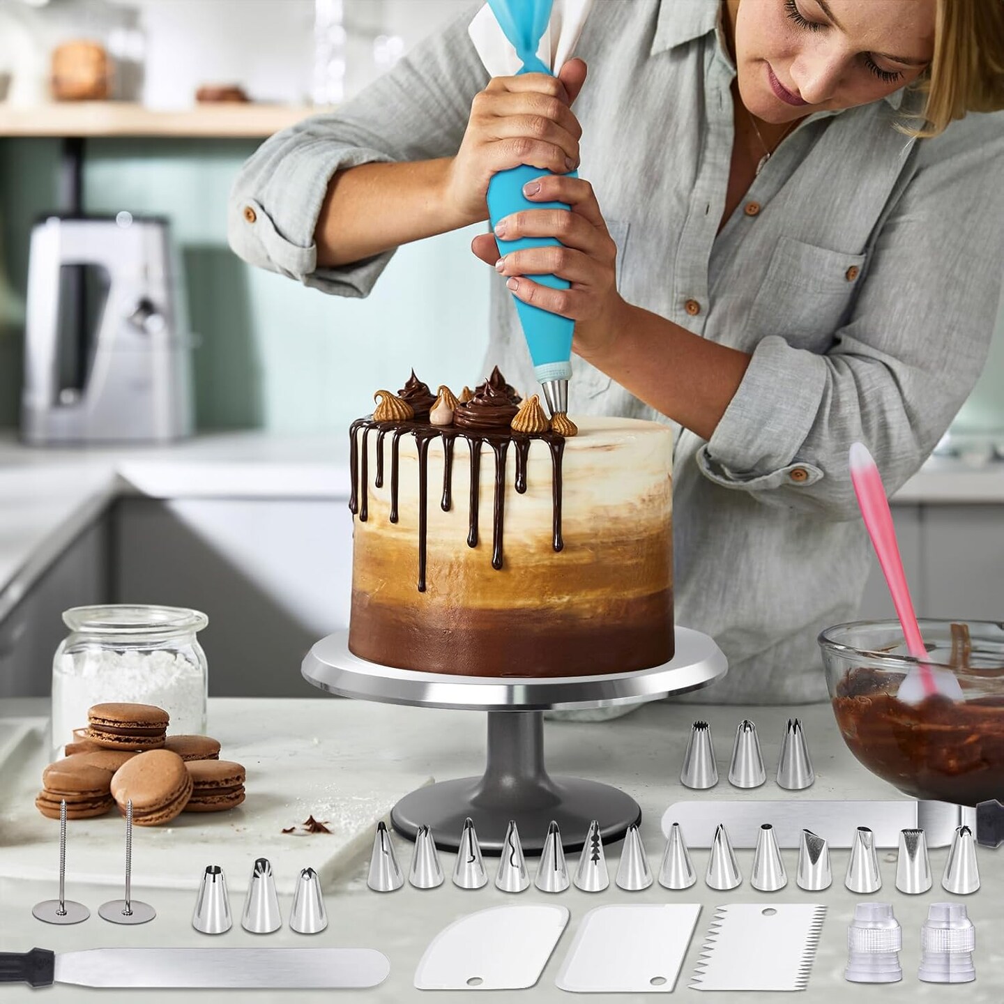 12 Inch Cake Turntable Cake Decorating Supplies Kit, 33 pcs Rotating Aluminium Cake Stand Set, Baking Tools with 20 Icing Tips, Bags, 3 Icing Smoother, Straight &#x26; Offset Spatula, Silicone Spatula
