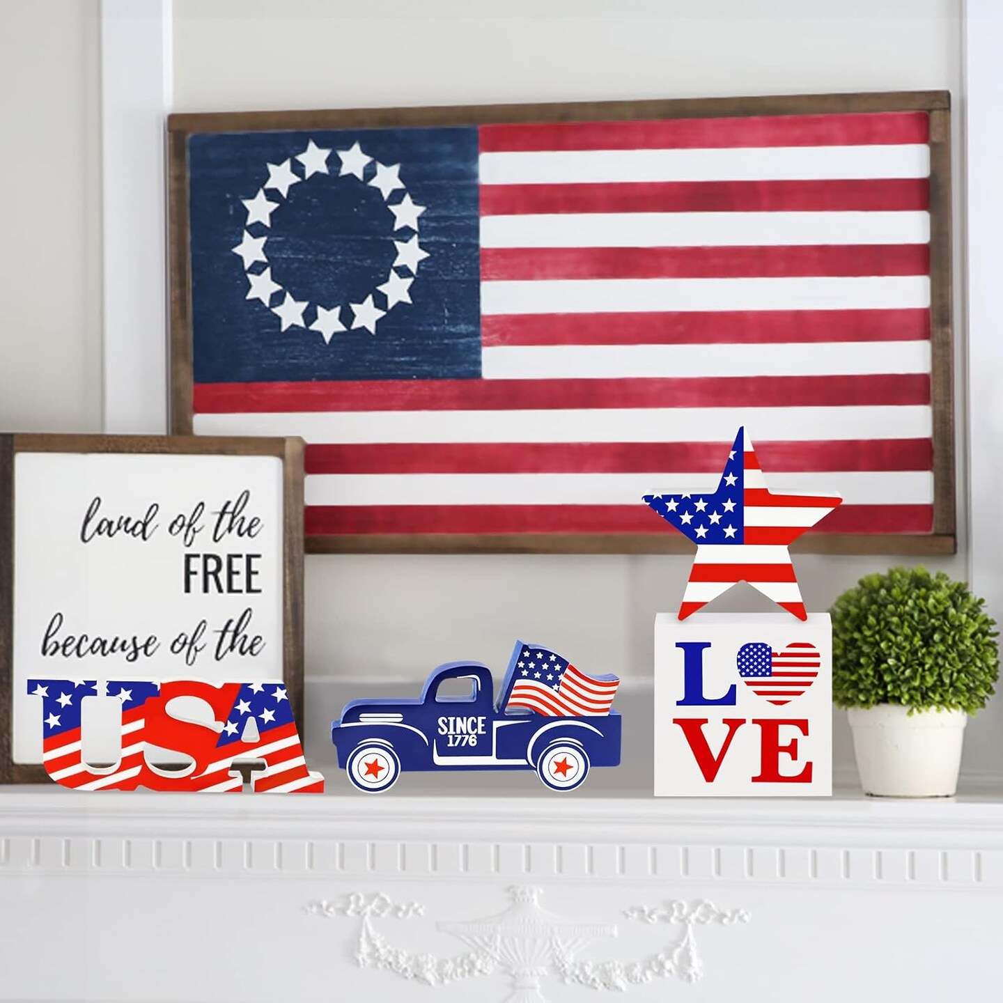 4th of July Decor Patriotic Decorations 4Pcs Wooden Star USA LOVE Car Sign Fourth of July Tabletop Decorations Memorial Day Red White and Blue Decor