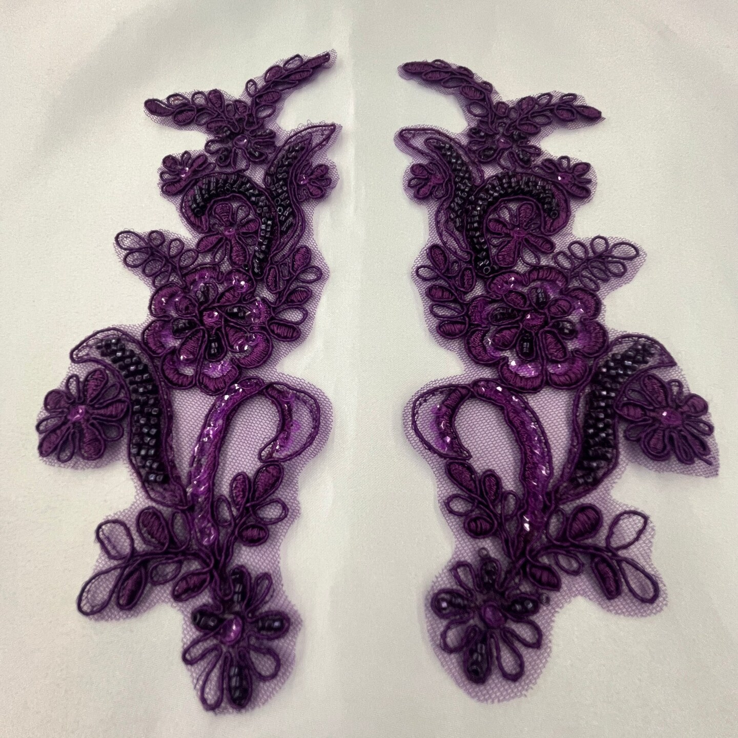 1 Pair Beaded &#x26; Corded Floral Lace Applique 9&#x22; x 2.5&#x22; Each Side