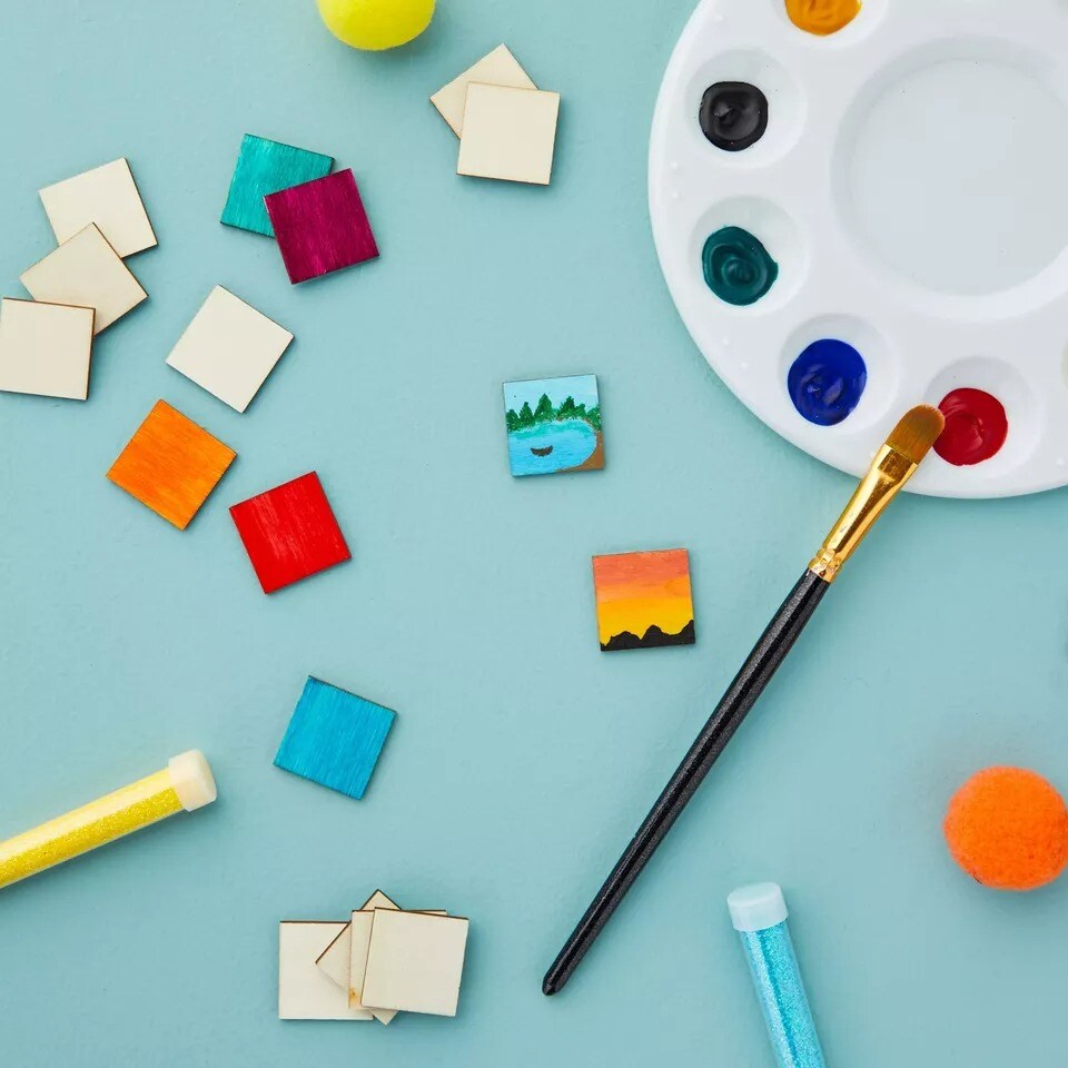 200-Pack Unfinished Wood Cutout Pieces for Home Decoration, DIY Supplies, 1x1"