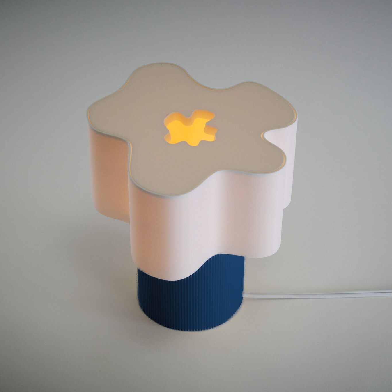 Honey and Ivy Mila Table Lamp - Squiggly Lamp - Cozy Home - Sustainably made in Portland, Oregon - image20