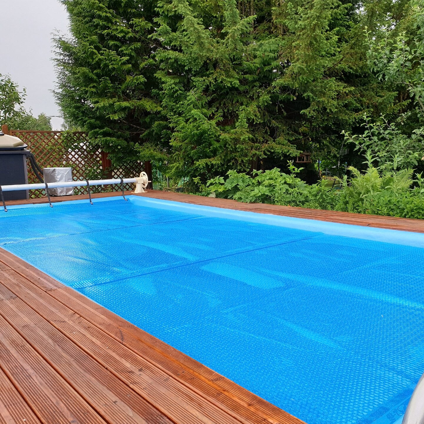 Blue PE Pool Solar Blanket Cover with Bubble Heating and Carry Bag