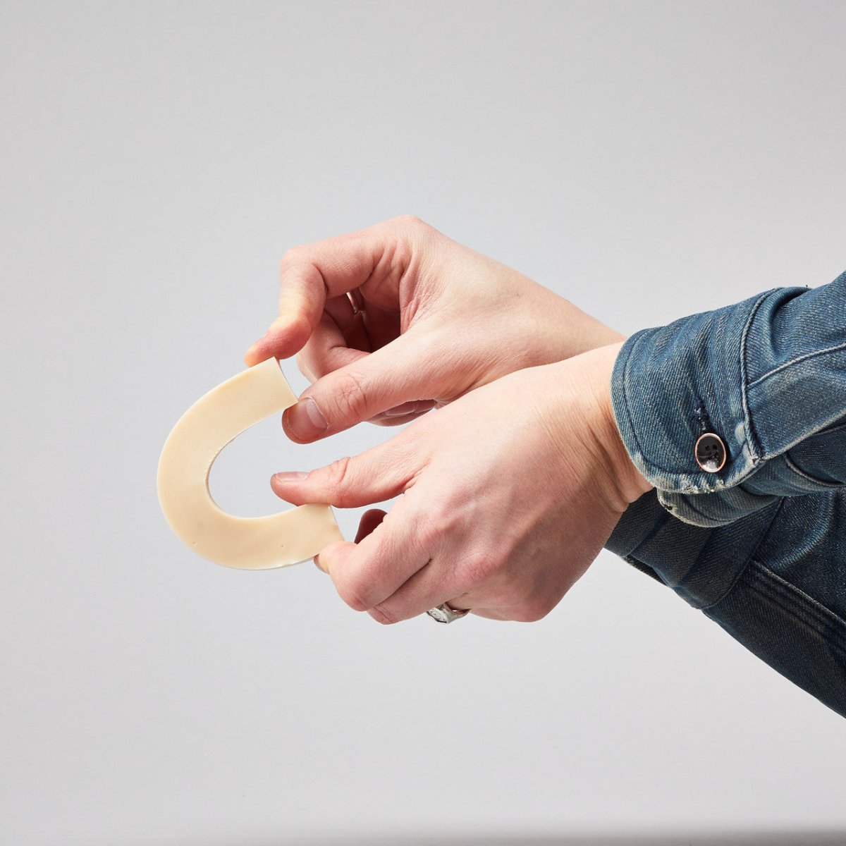 Flex 20 Flexible Urethane Rubber 32oz Kit - (16oz each; side A and side B) Shore hardness 20A