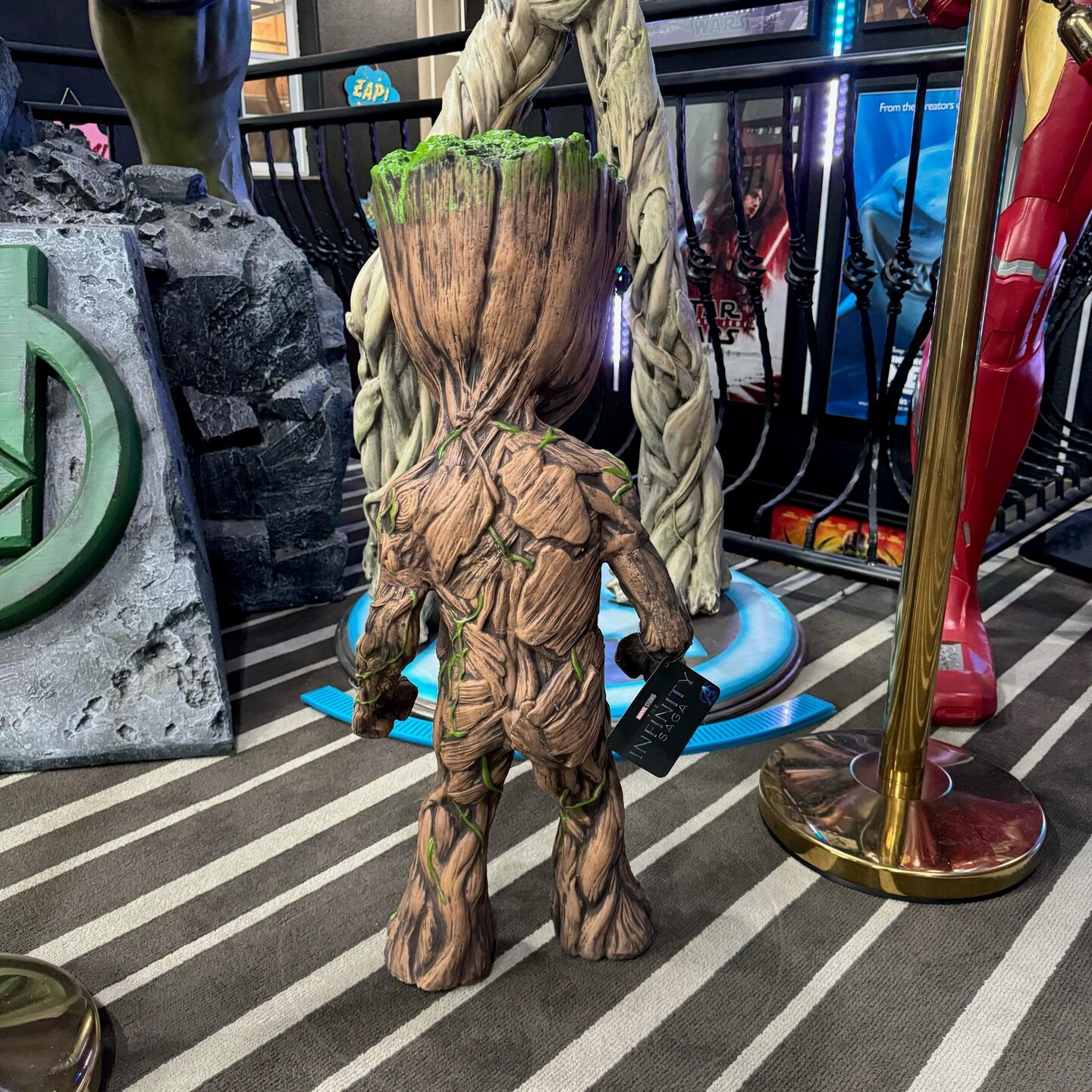 Guardians of the Galaxy Vol. 2 Foam Figure Groot Statue NECA