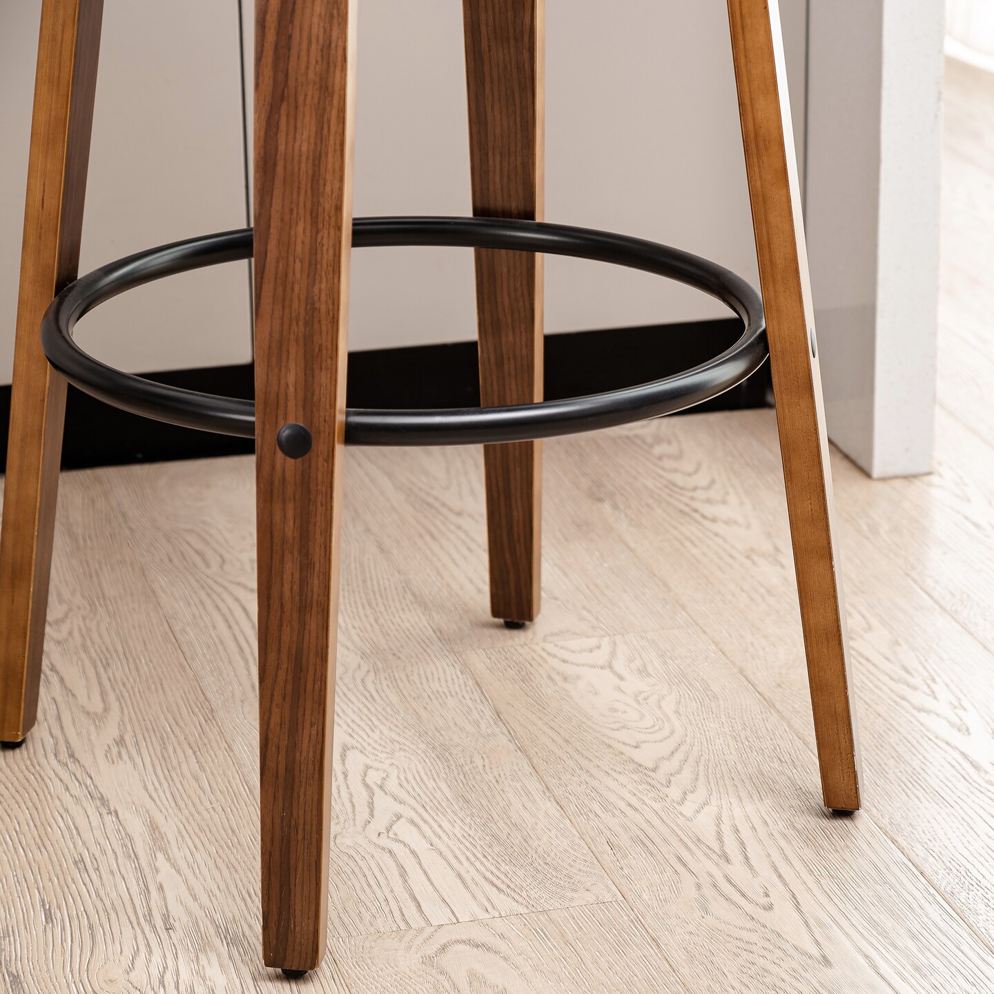 Set of 2/4 Modern Counter &#x26; Bar Height Wooden Swivel Bar Stools