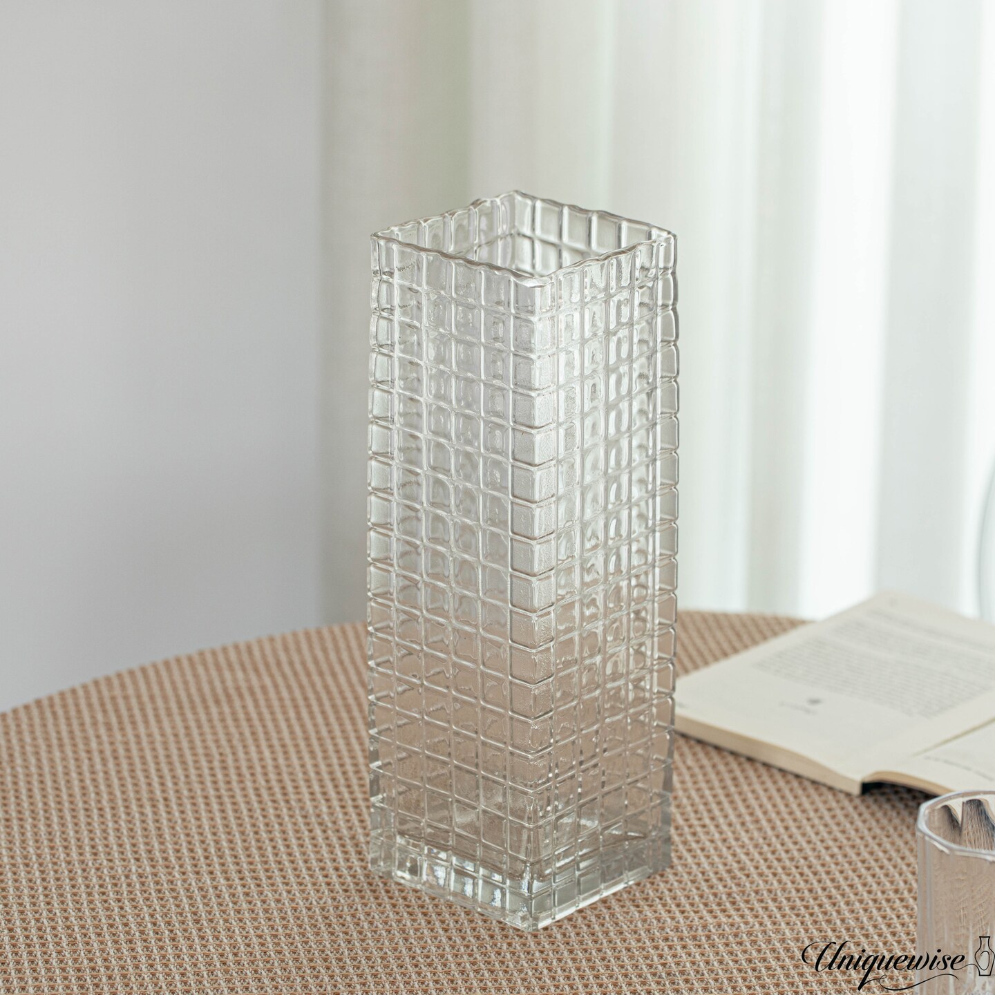 Set of 2 Square Frosted Clear Glass Table Vase - A Timeless Centerpiece for Dining Tables, Living Rooms, Bedrooms, Hotel Reception Areas and Conference Rooms, Ideal for Weddings and Special Occassions