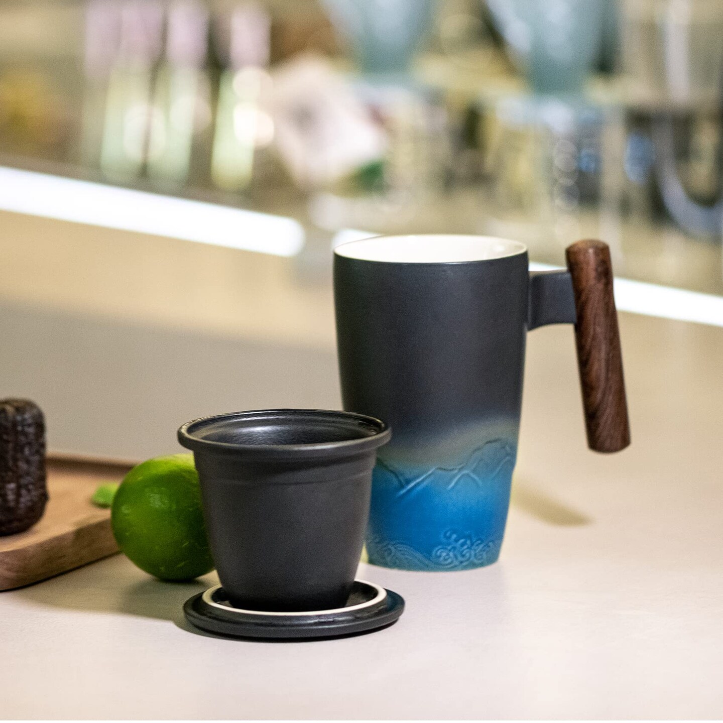 Tomotime Ceramic Tea Cup with Infuser and Lid Tea Mugs Wooden Handle 400ml/13.5oz Black cyan