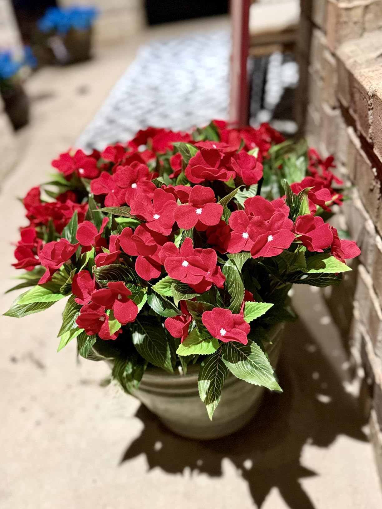 2pcs Artificial Impatiens Bouquet Fake Outdoor Flowers Impatiens Plants Decor Indoor Planters Balcony Decorations, Red