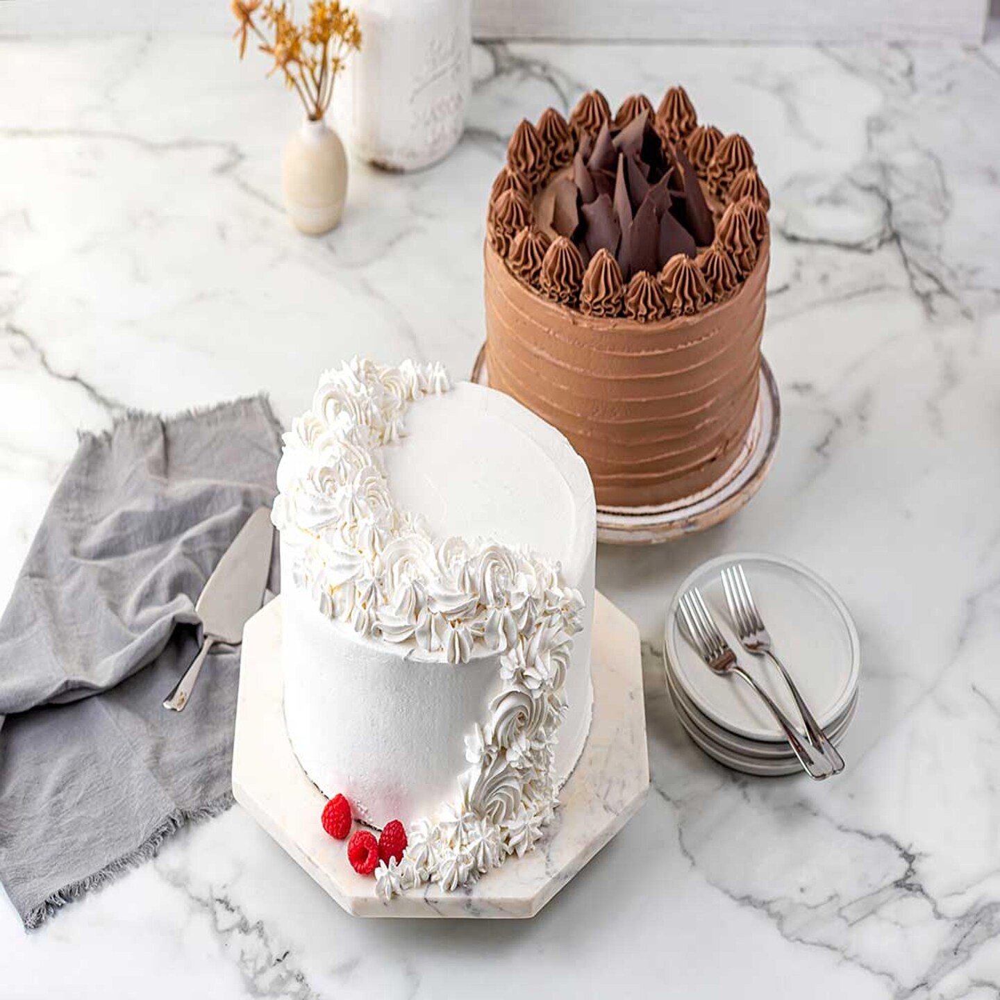 Rich's Bettercreme Vanilla Pre Whipped Icing and Filling Smooth 15 Pound