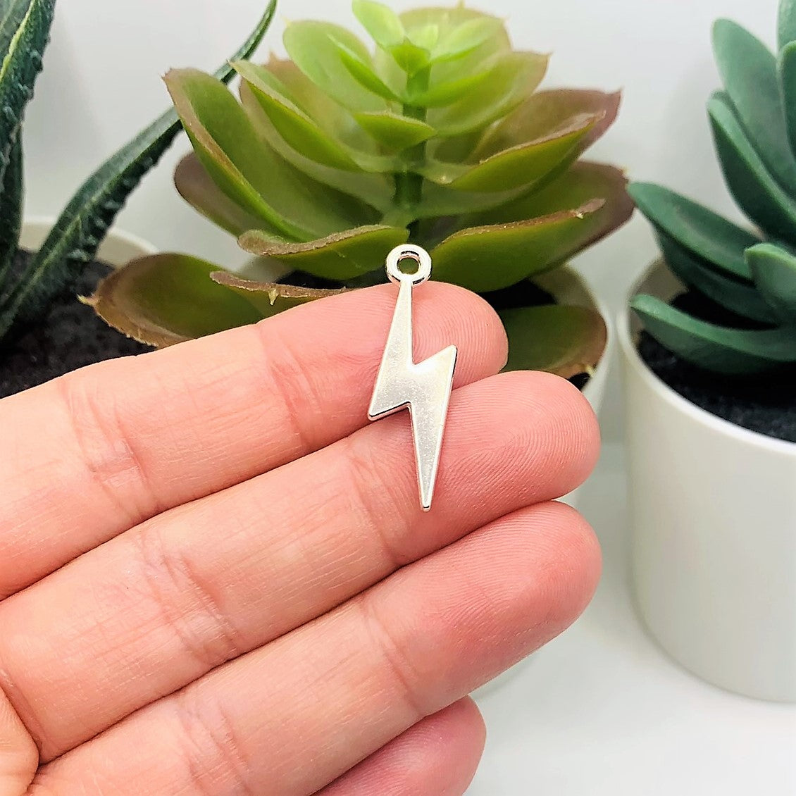 4, 20 or 50 Pieces: Silver Plated Lightning Bolt Wizard Charms