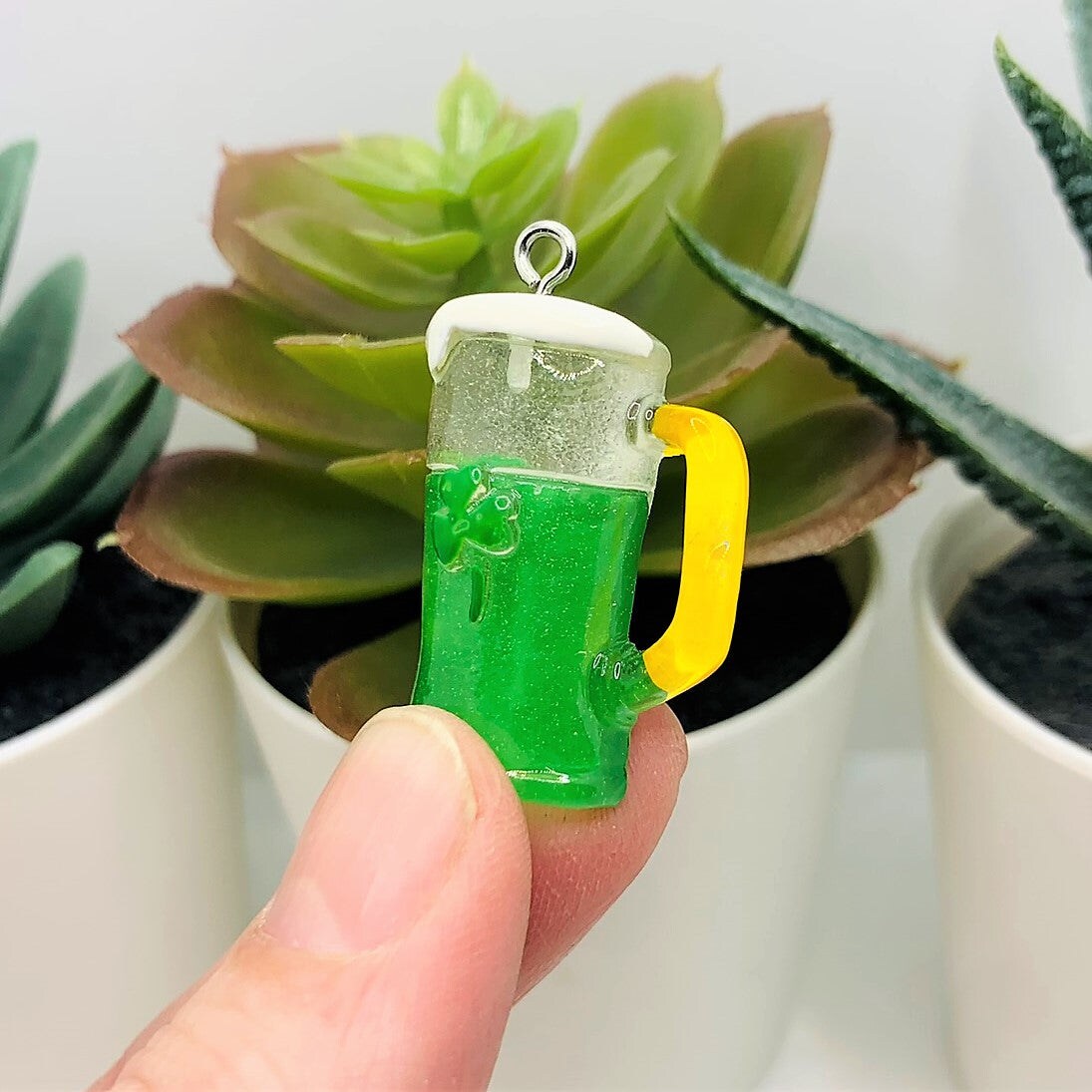 1, 4, or 20 Pieces: St. Patrick&#x27;s Day Beer Pendant