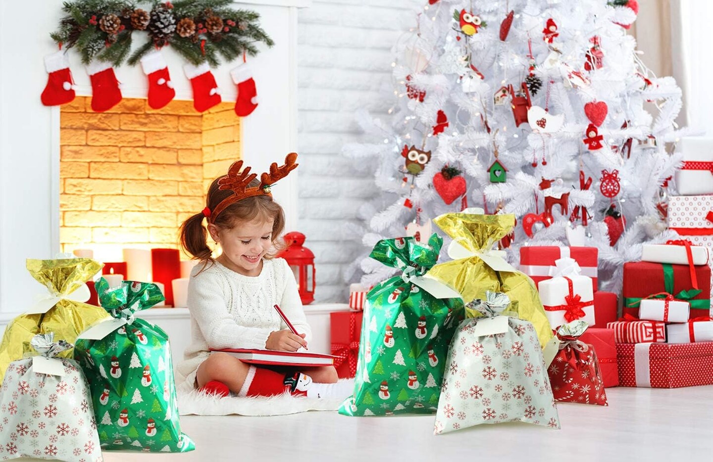 Christmas Gift Bags, 40Pcs Santa Wrapping Gift Bag in 4 Sizes and 4 Designs, with Ribbon Ties and Tags