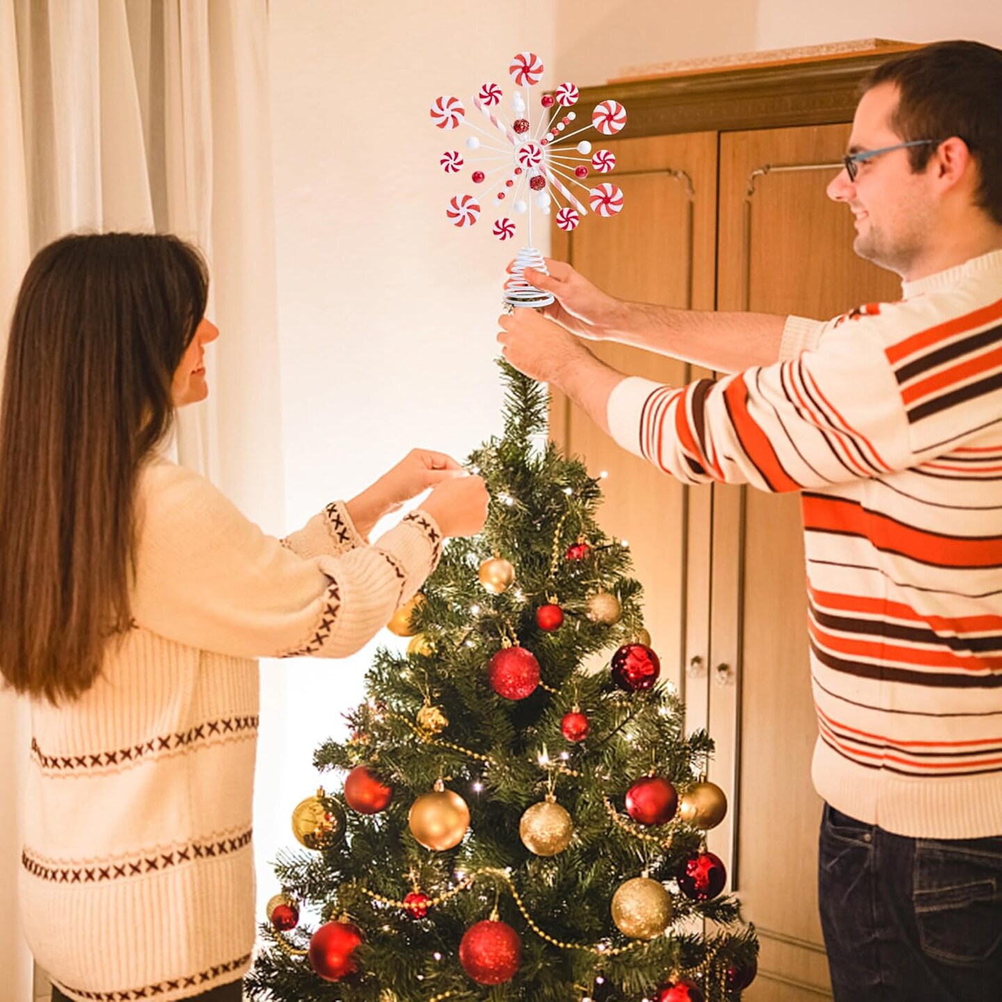 2PCS Candy Snowflake Tree Topper - Peppermint Candy Cane Christmas Tree Top Decorations - Christmas Candy Tree Topper for Xmas Holiday Party Gift D&#xE9;cor