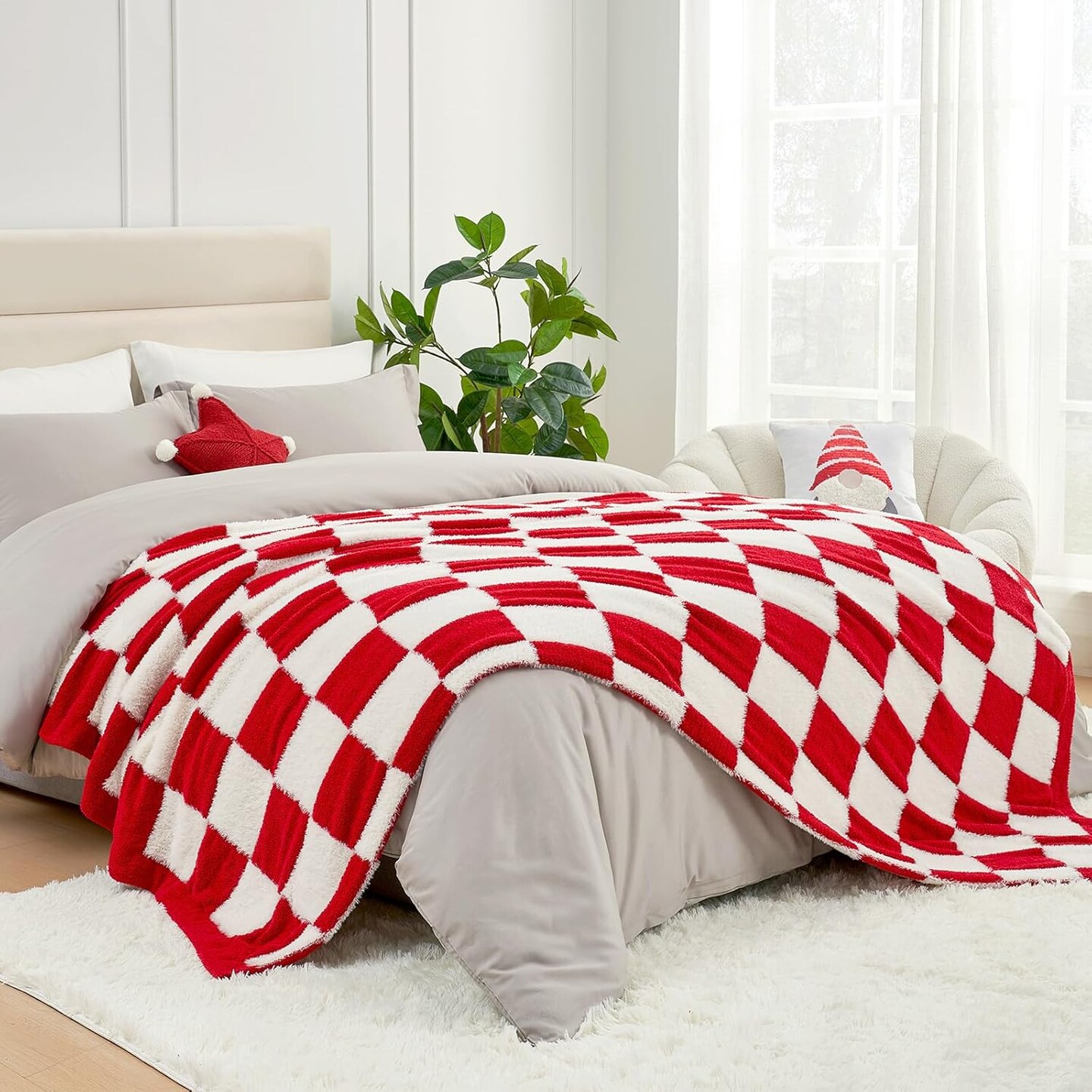 Red Checkered Christmas Blanket, Fluffy Faux Fur Ultra Soft Warm Microfiber Throw Blankets for Couch, Sofa, Chair, Bed, Red Checker, 50x60 inches