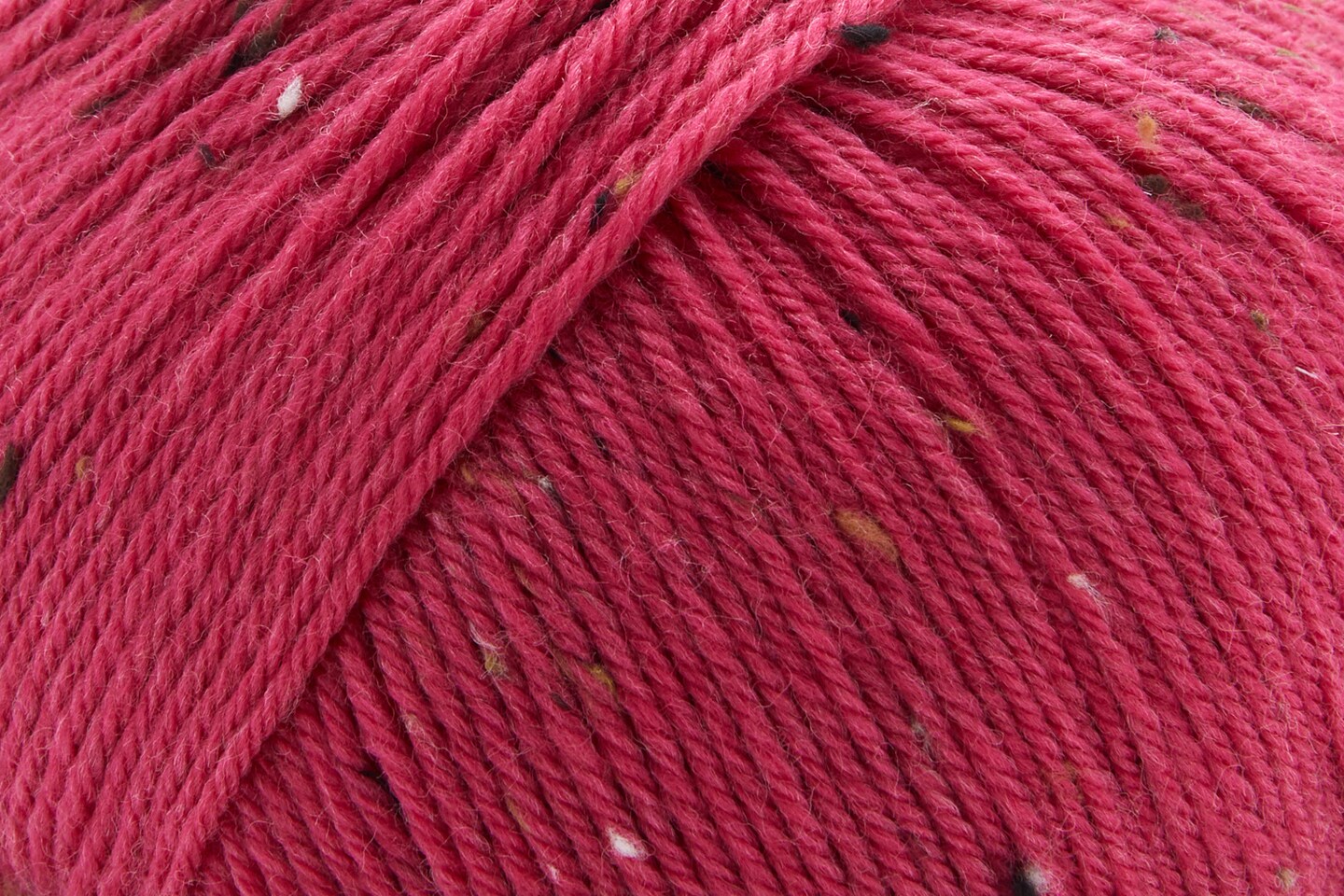 Universal Yarn Deluxe Worsted Tweed Superwash Wool Blend - #921 Beet